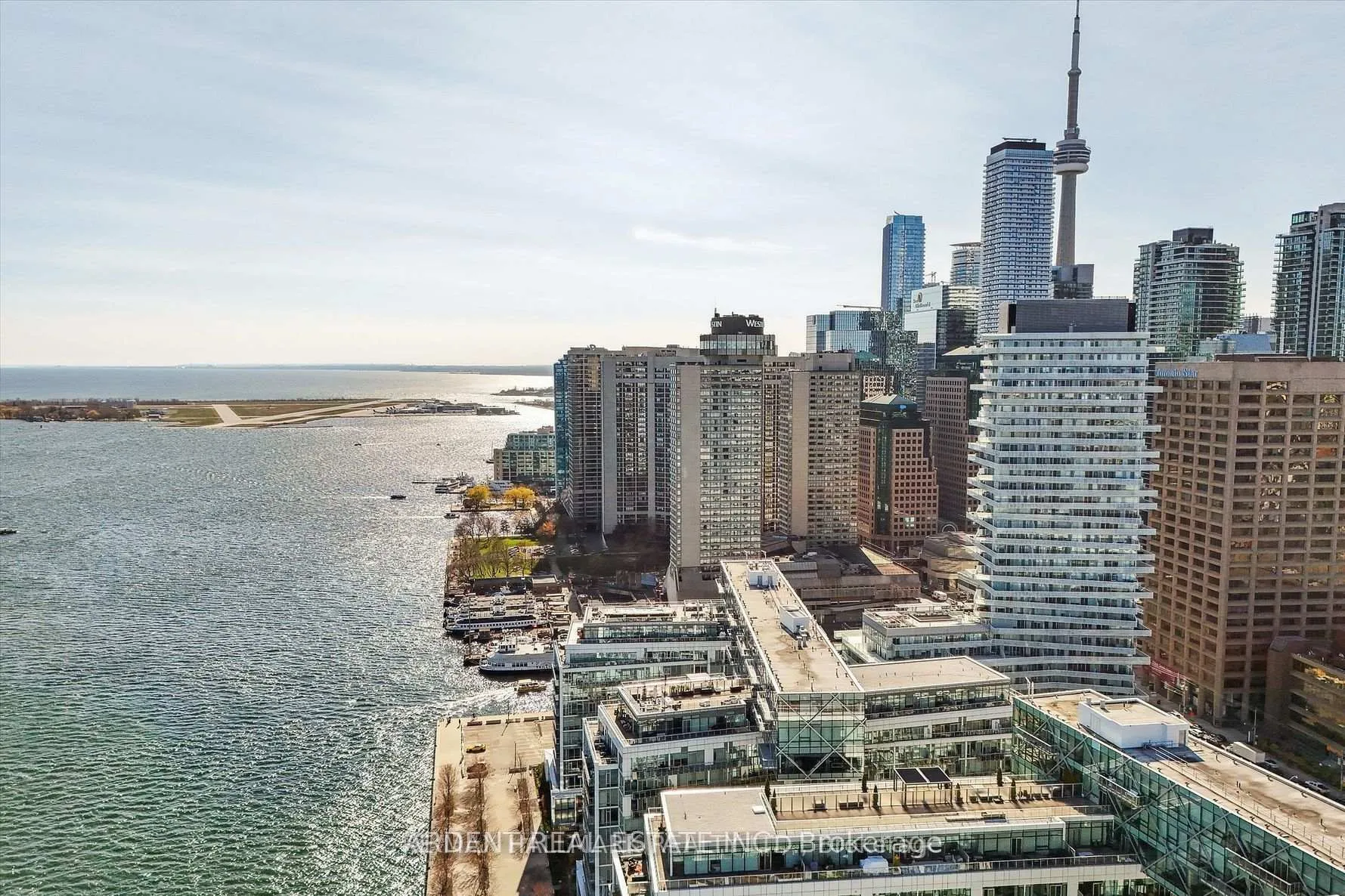 Photo 5 of Unit 824, 39 Queens Quay E, Toronto, Waterfront Communities — HOMEH