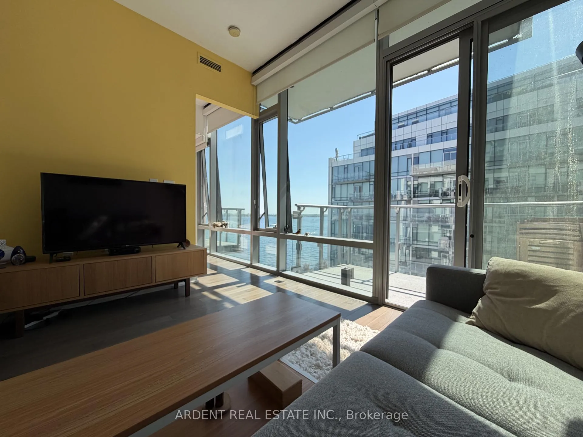 Photo 12 of Unit 824, 39 Queens Quay E, Toronto, Waterfront Communities — HOMEH