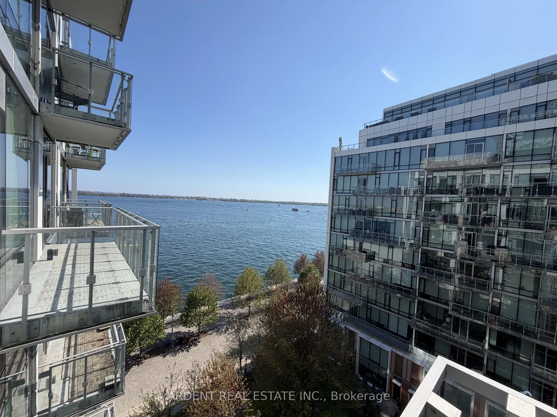Photo 26 of Unit 824, 39 Queens Quay E, Toronto, Waterfront Communities — HOMEH