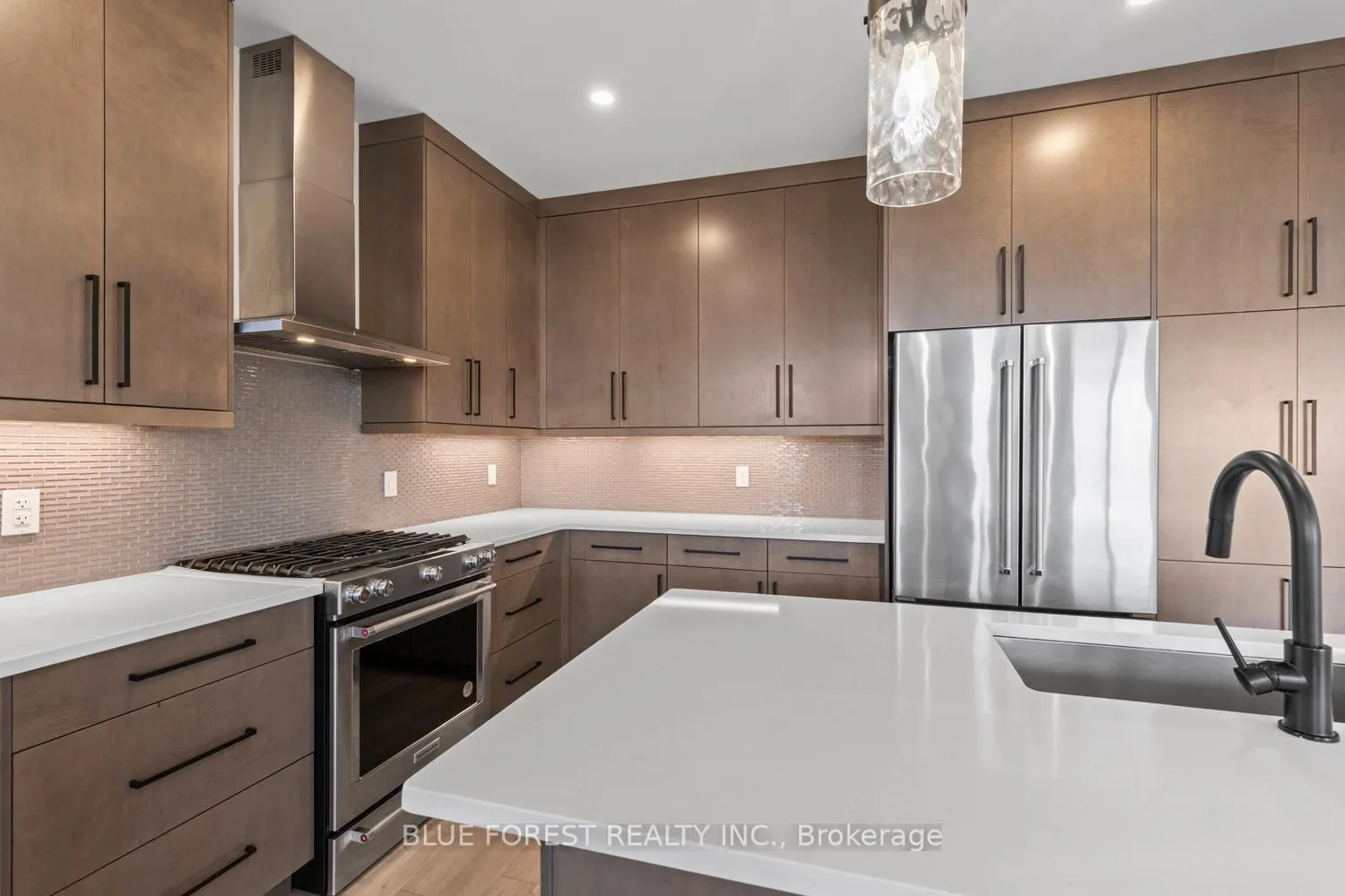 Photo 14 of 37 Evylean Court, St. Thomas — HOMEH