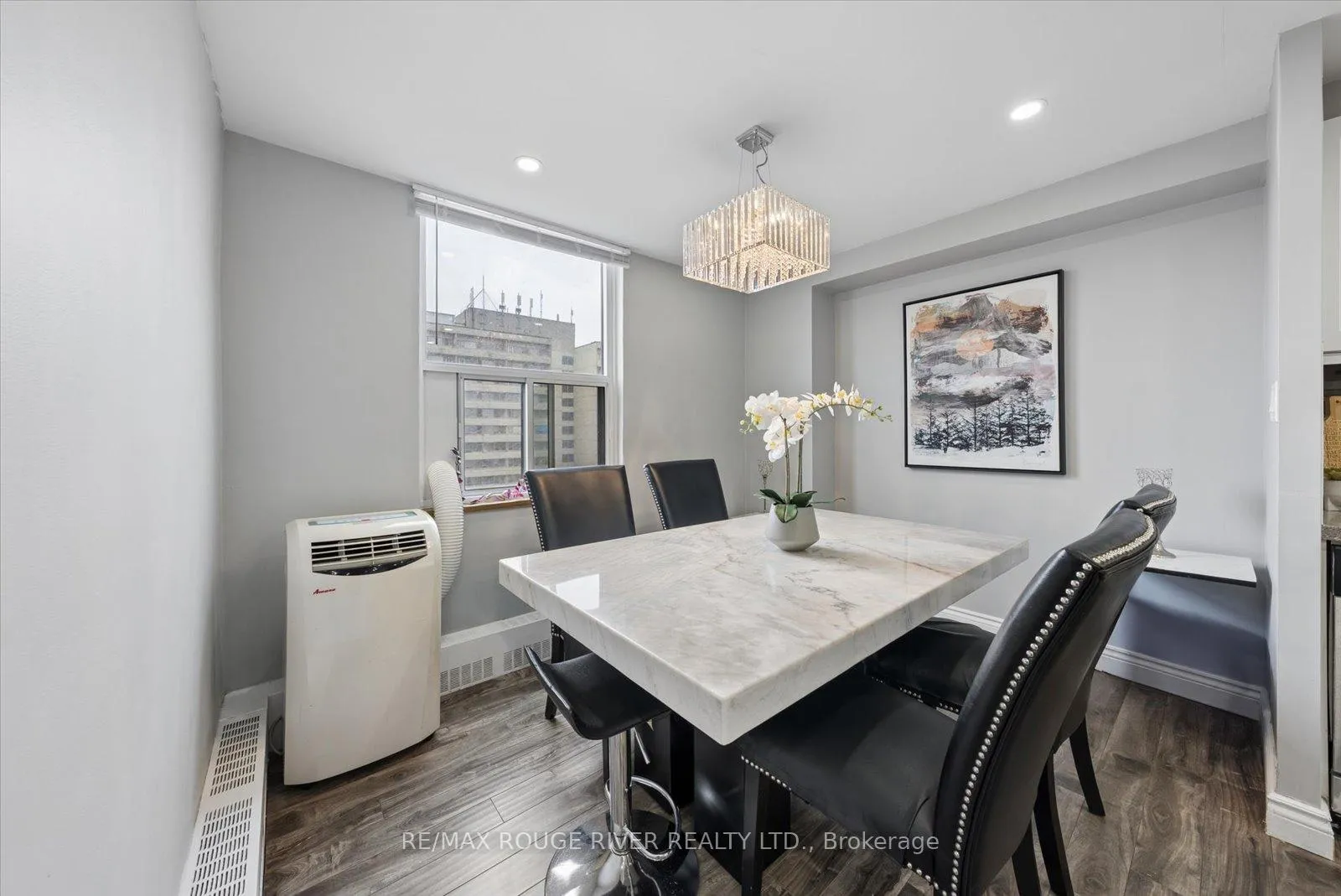Photo 17 of Unit 907, 90 Ling Road, Scarborough, West Hill — HOMEH