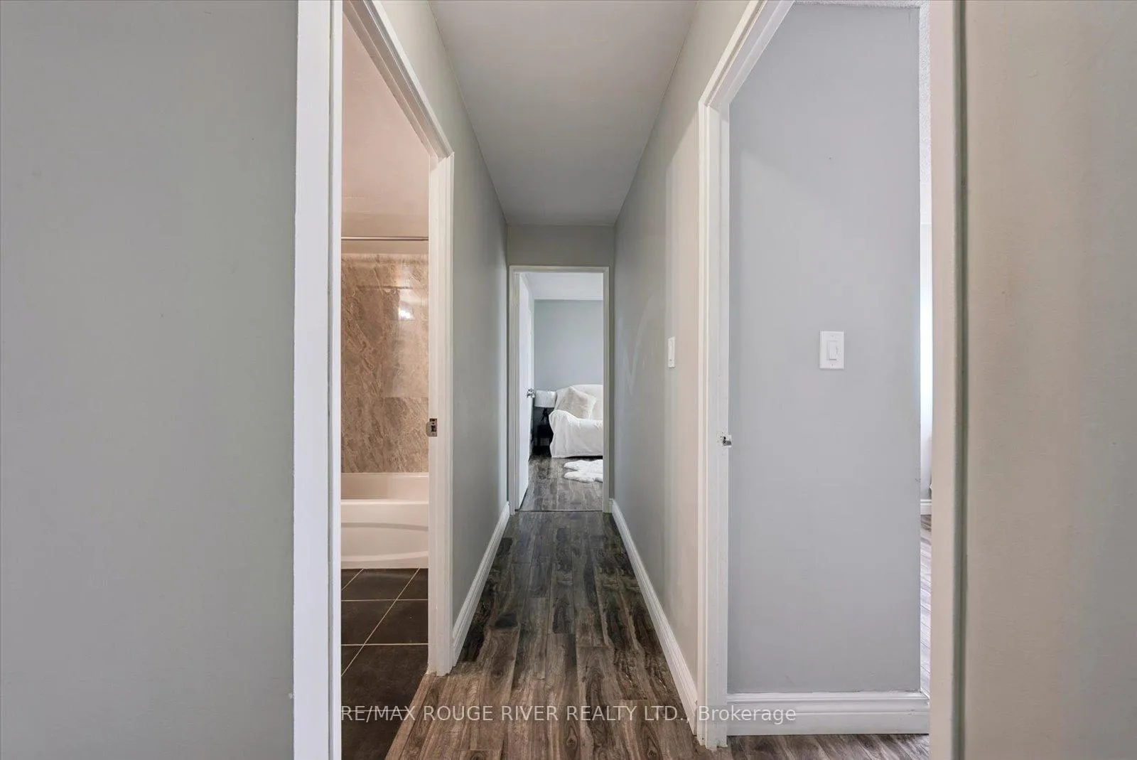 Photo 18 of Unit 907, 90 Ling Road, Scarborough, West Hill — HOMEH