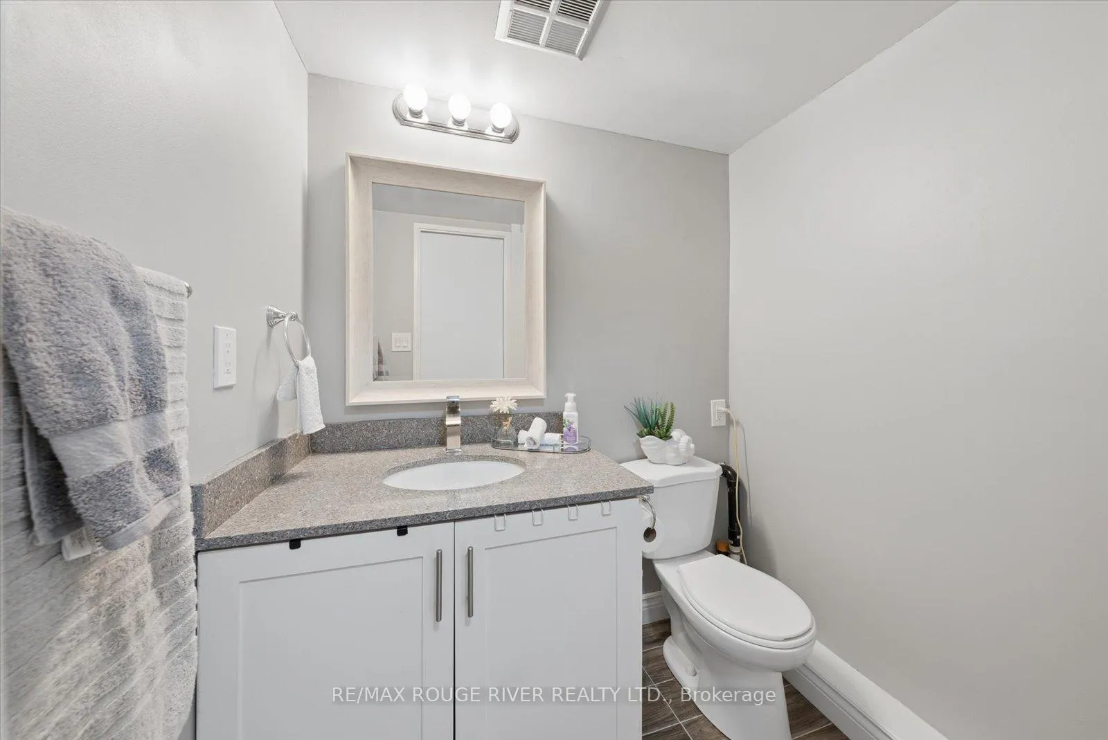 Photo 22 of Unit 907, 90 Ling Road, Scarborough, West Hill — HOMEH