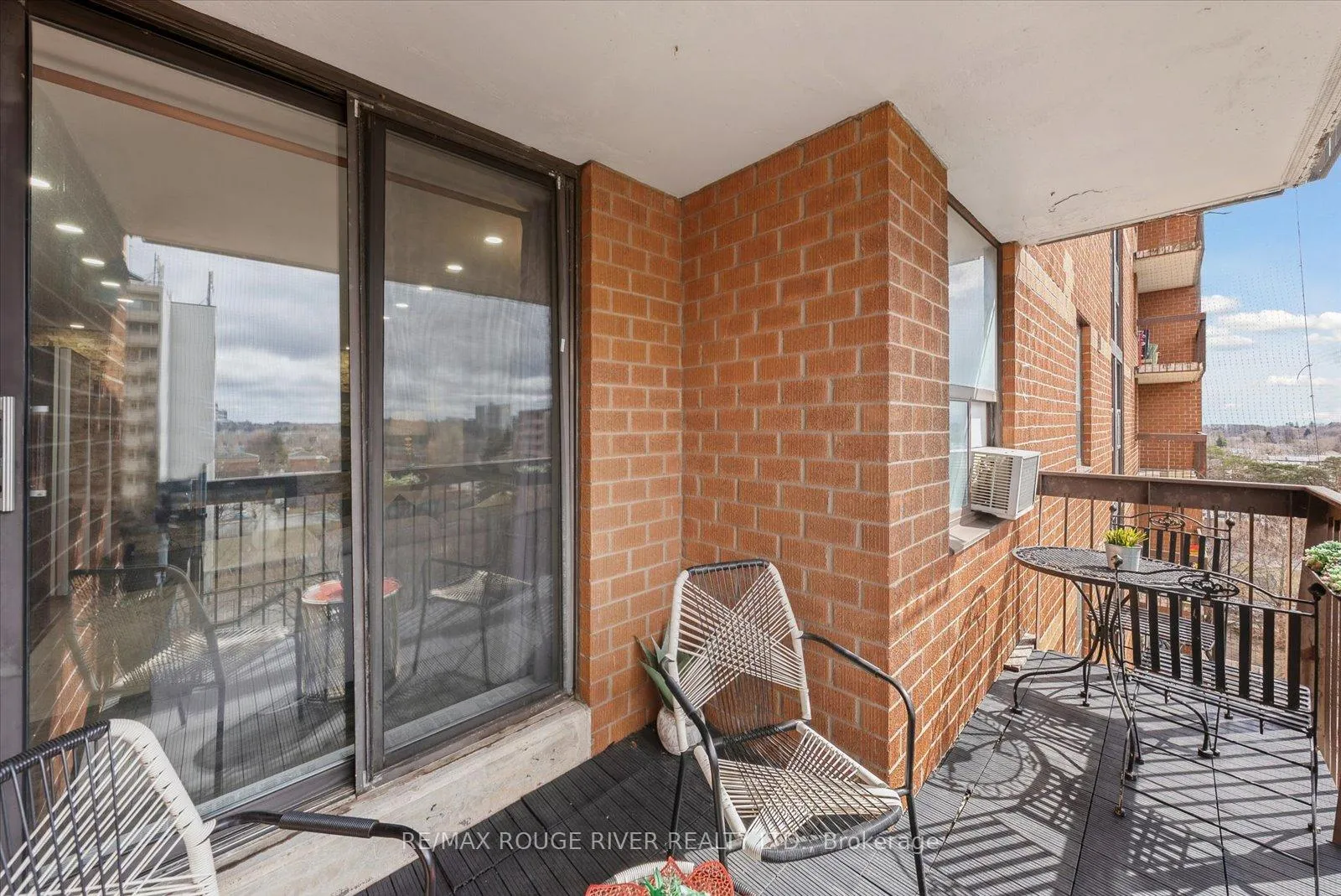 Photo 31 of Unit 907, 90 Ling Road, Scarborough, West Hill — HOMEH