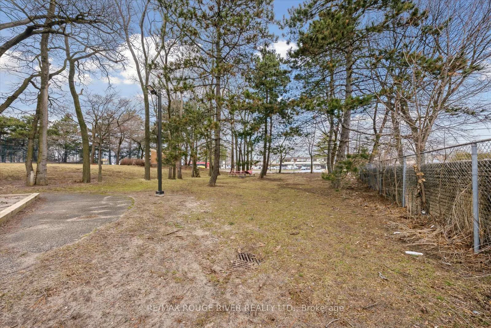 Photo 35 of Unit 907, 90 Ling Road, Scarborough, West Hill — HOMEH