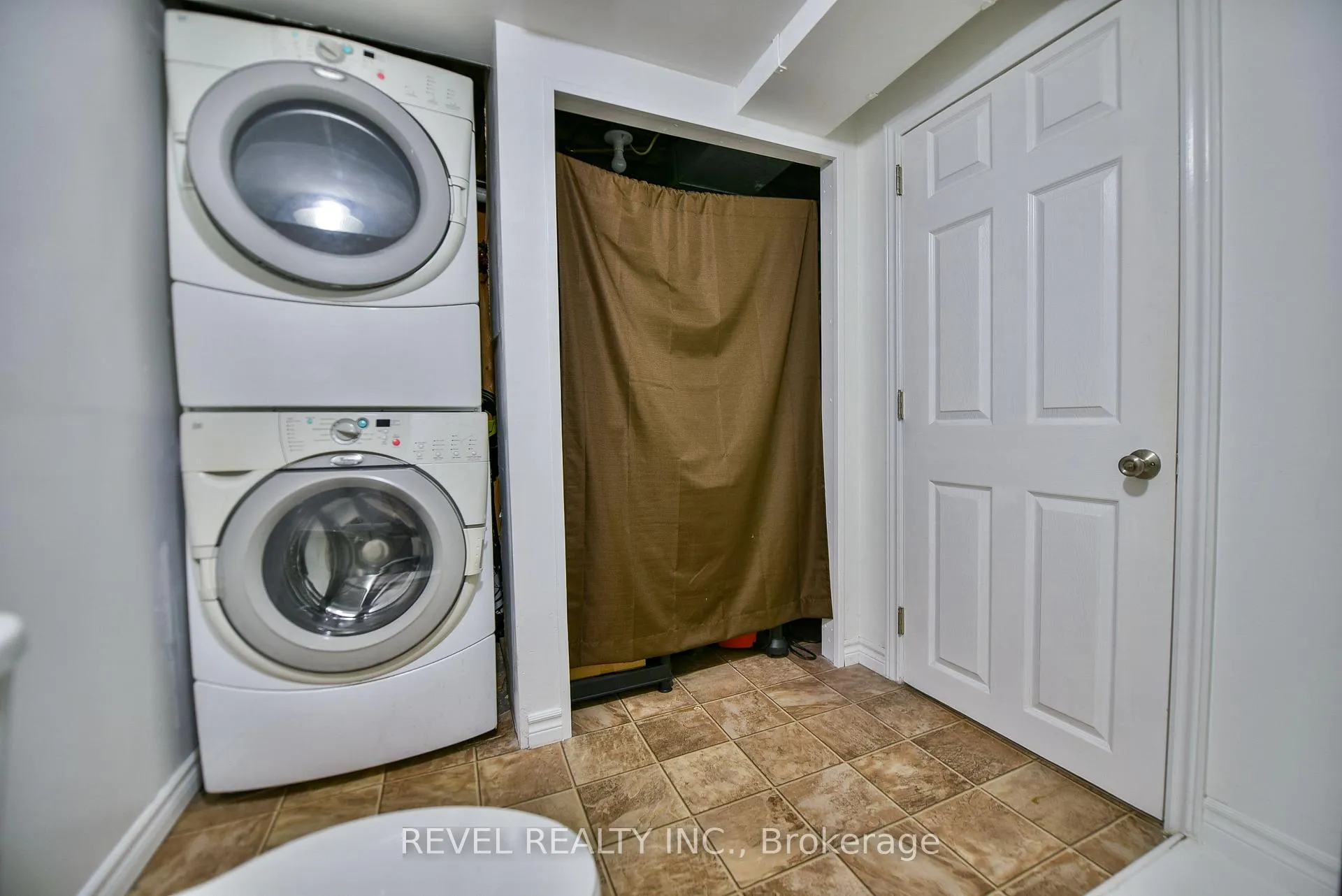 Photo 30 of 100 Cecil Avenue, Timmins, SP - Main Area — HOMEH