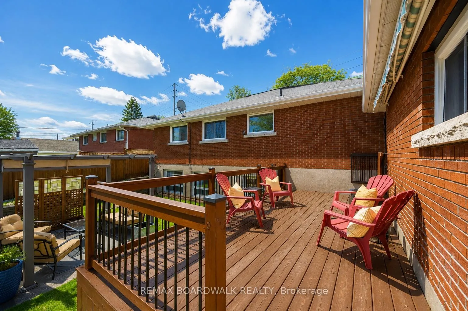 Photo 4 of 89 Stewart Boulevard, Brockville — HOMEH