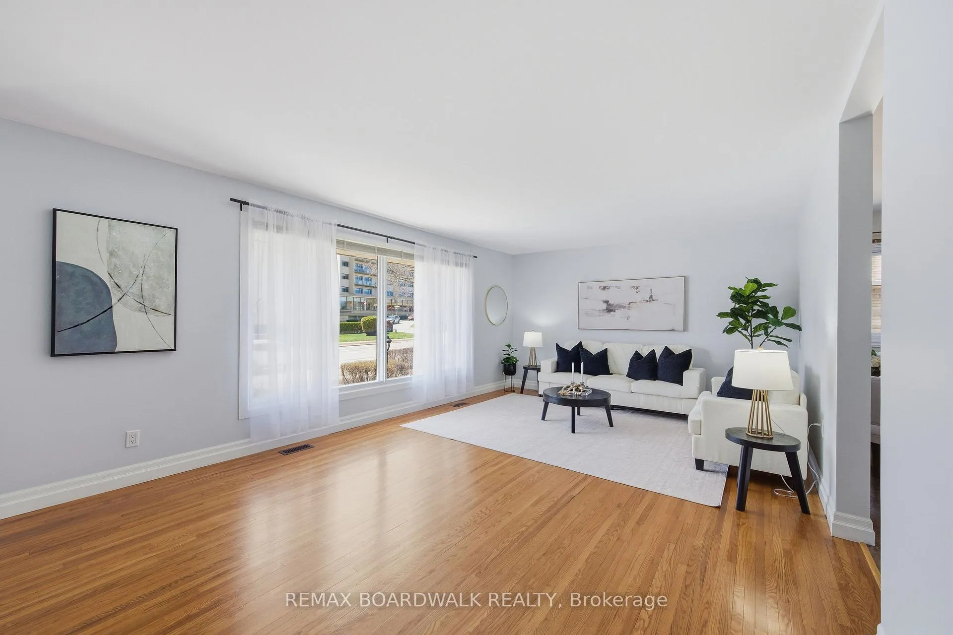 Photo 15 of 89 Stewart Boulevard, Brockville — HOMEH