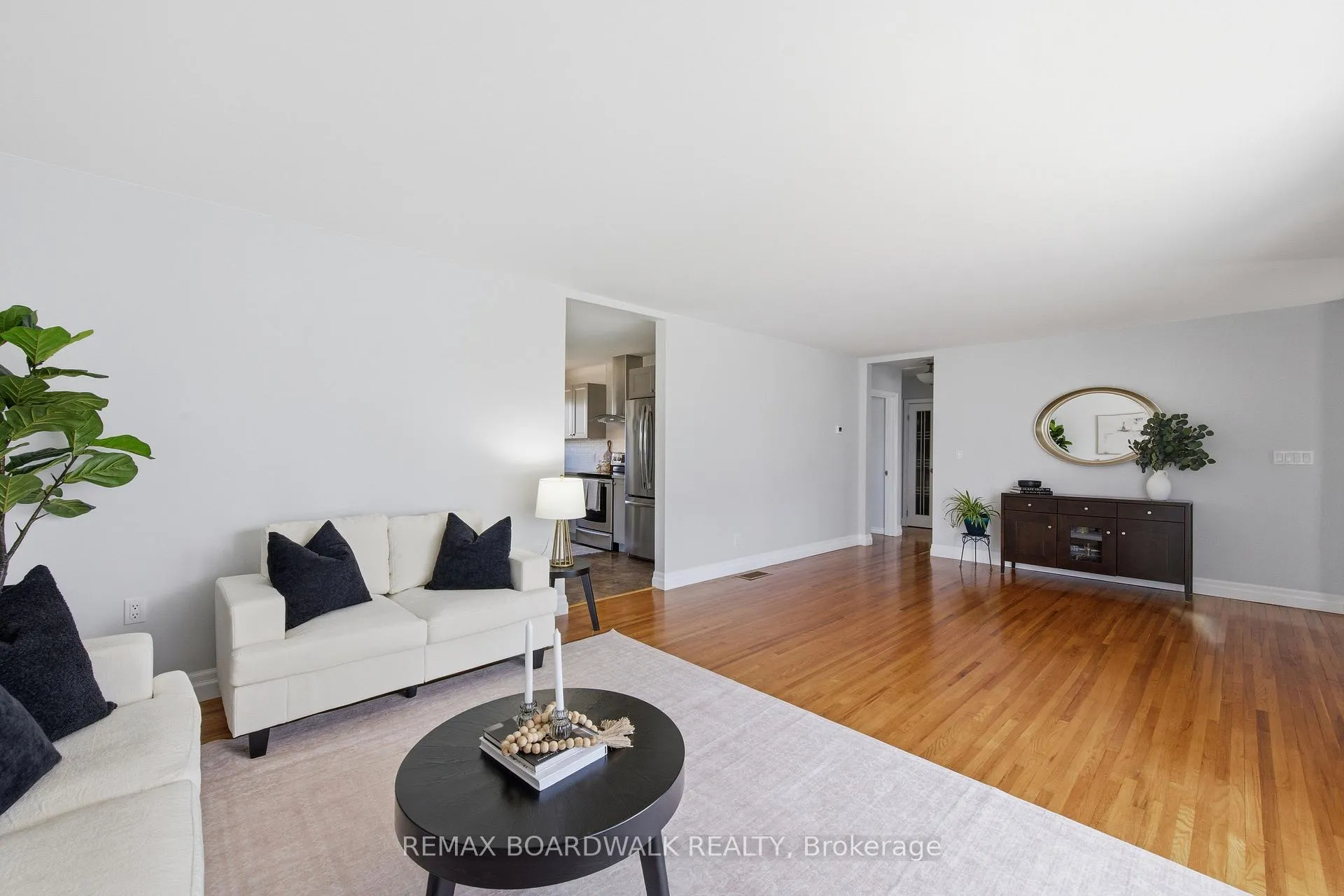Photo 17 of 89 Stewart Boulevard, Brockville — HOMEH