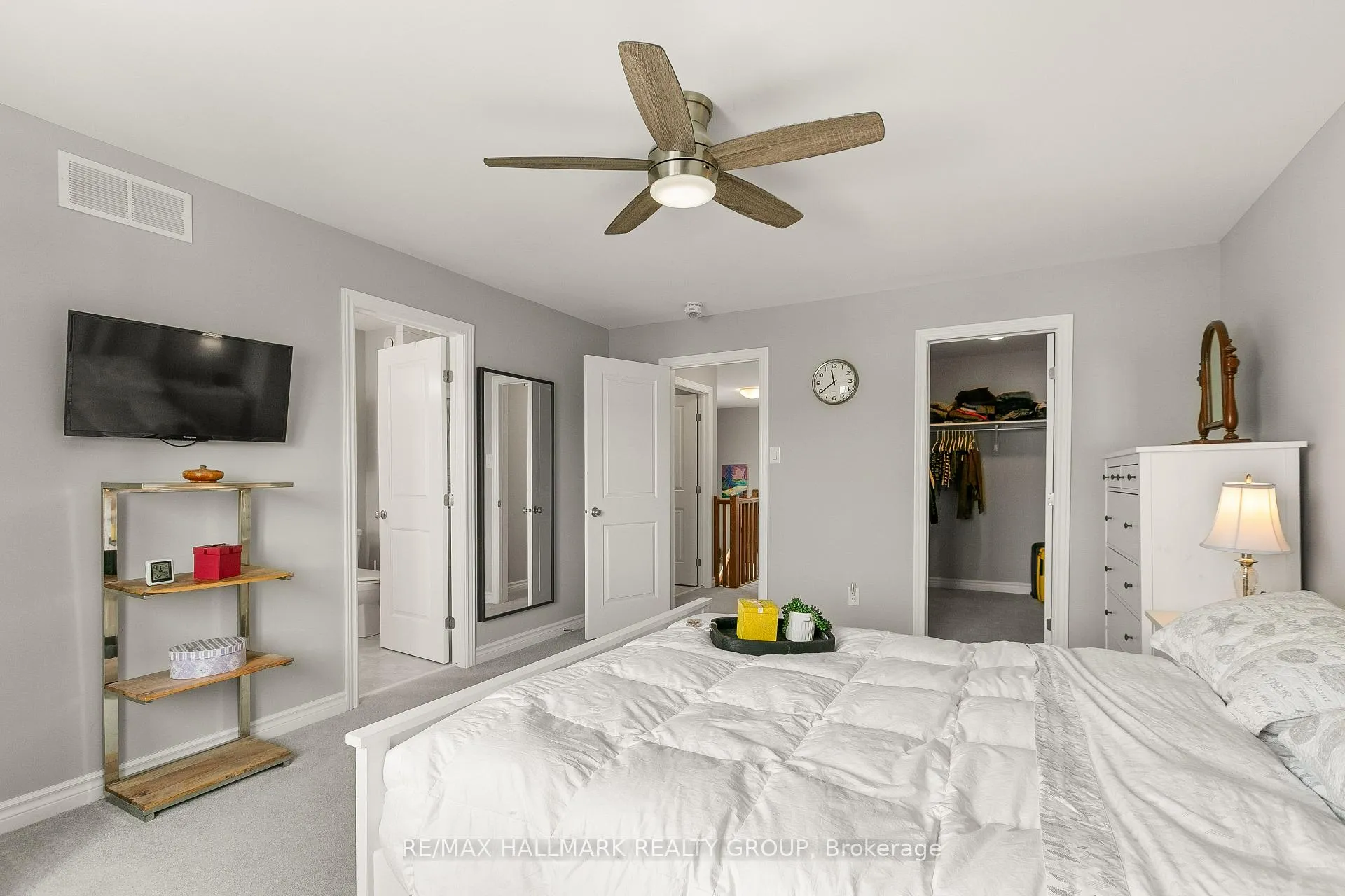 Photo 18 of 844 Cedar Creek Drive, Ottawa, Blossom Park/Kemp Park/Findlay Creek — HOMEH