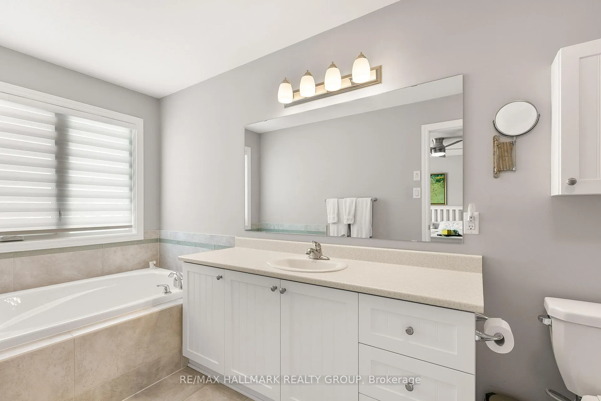 Photo 19 of 844 Cedar Creek Drive, Ottawa, Blossom Park/Kemp Park/Findlay Creek — HOMEH
