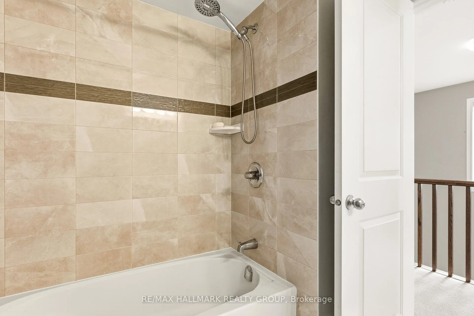 Photo 24 of 844 Cedar Creek Drive, Ottawa, Blossom Park/Kemp Park/Findlay Creek — HOMEH