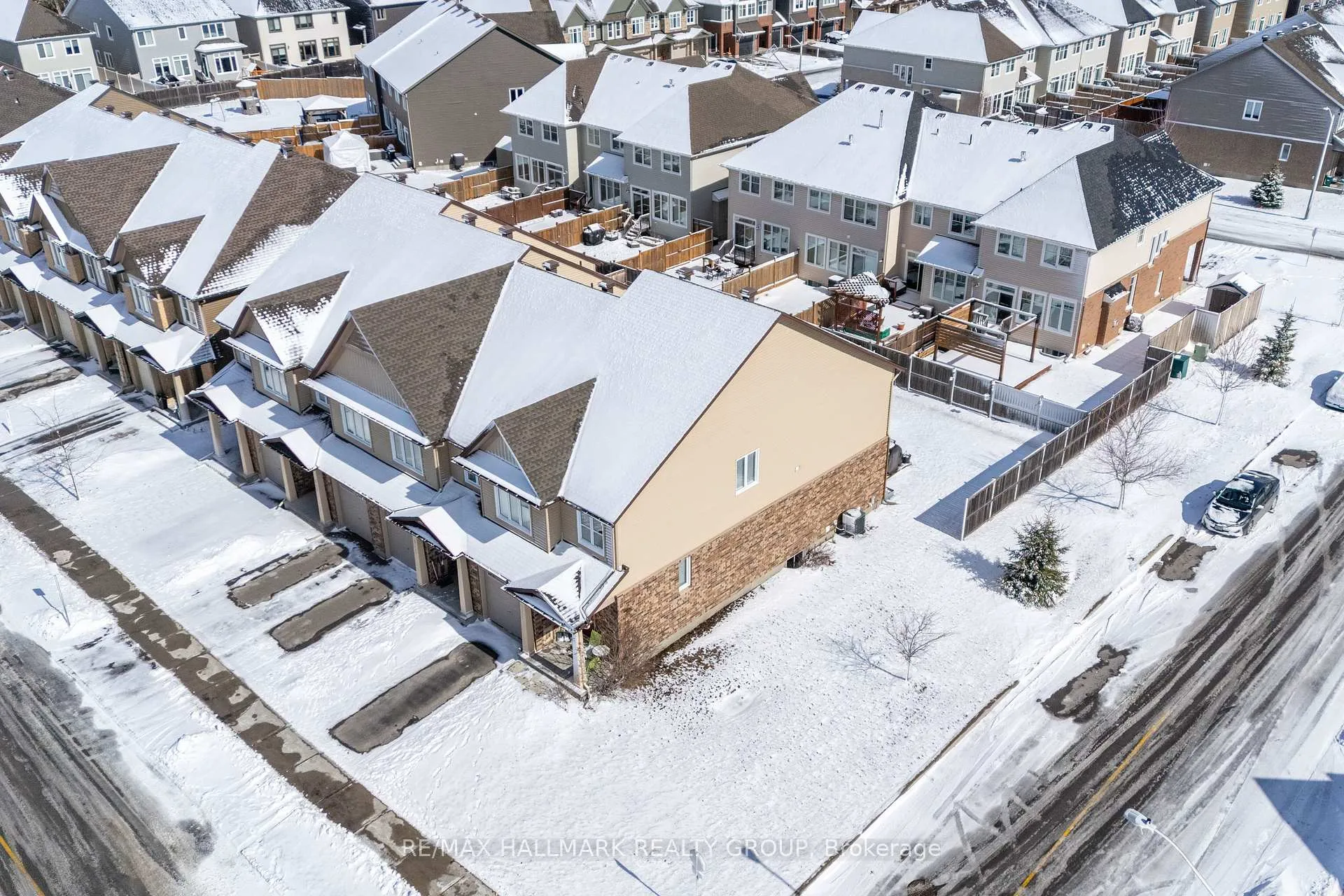 Photo 28 of 844 Cedar Creek Drive, Ottawa, Blossom Park/Kemp Park/Findlay Creek — HOMEH