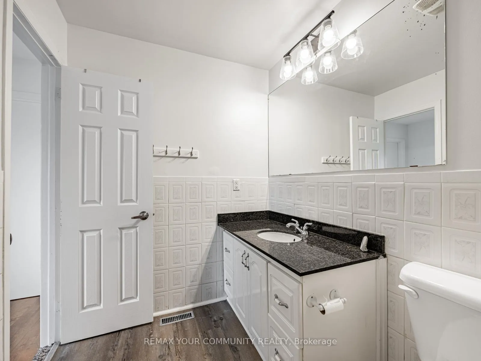 Photo 18 of 14 Roseville Drive, Brampton, Brampton South — HOMEH