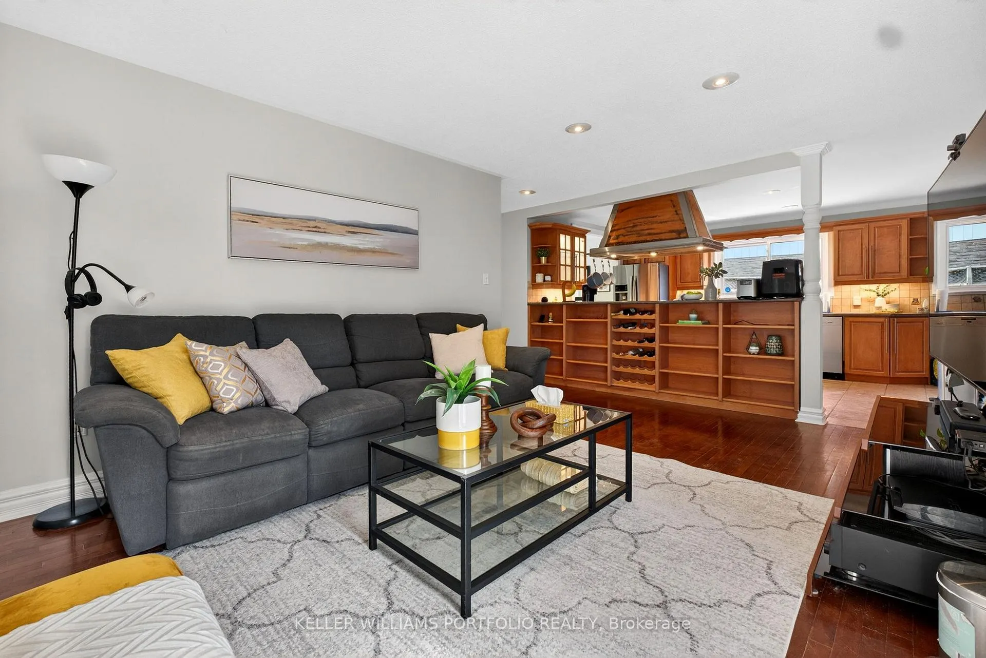 Photo 14 of 38 Laurelcrest Street, Brampton, Westgate — HOMEH