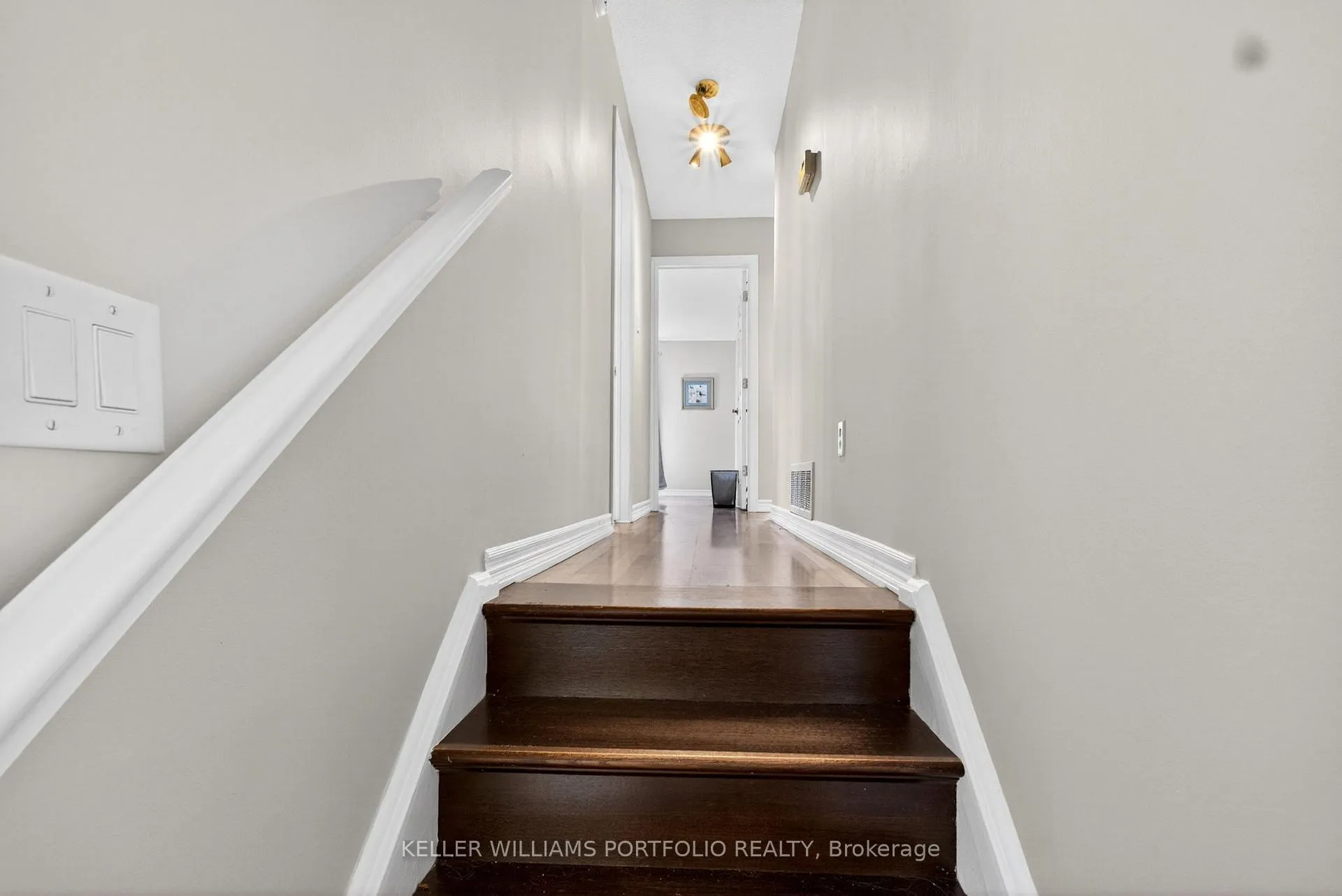 Photo 17 of 38 Laurelcrest Street, Brampton, Westgate — HOMEH