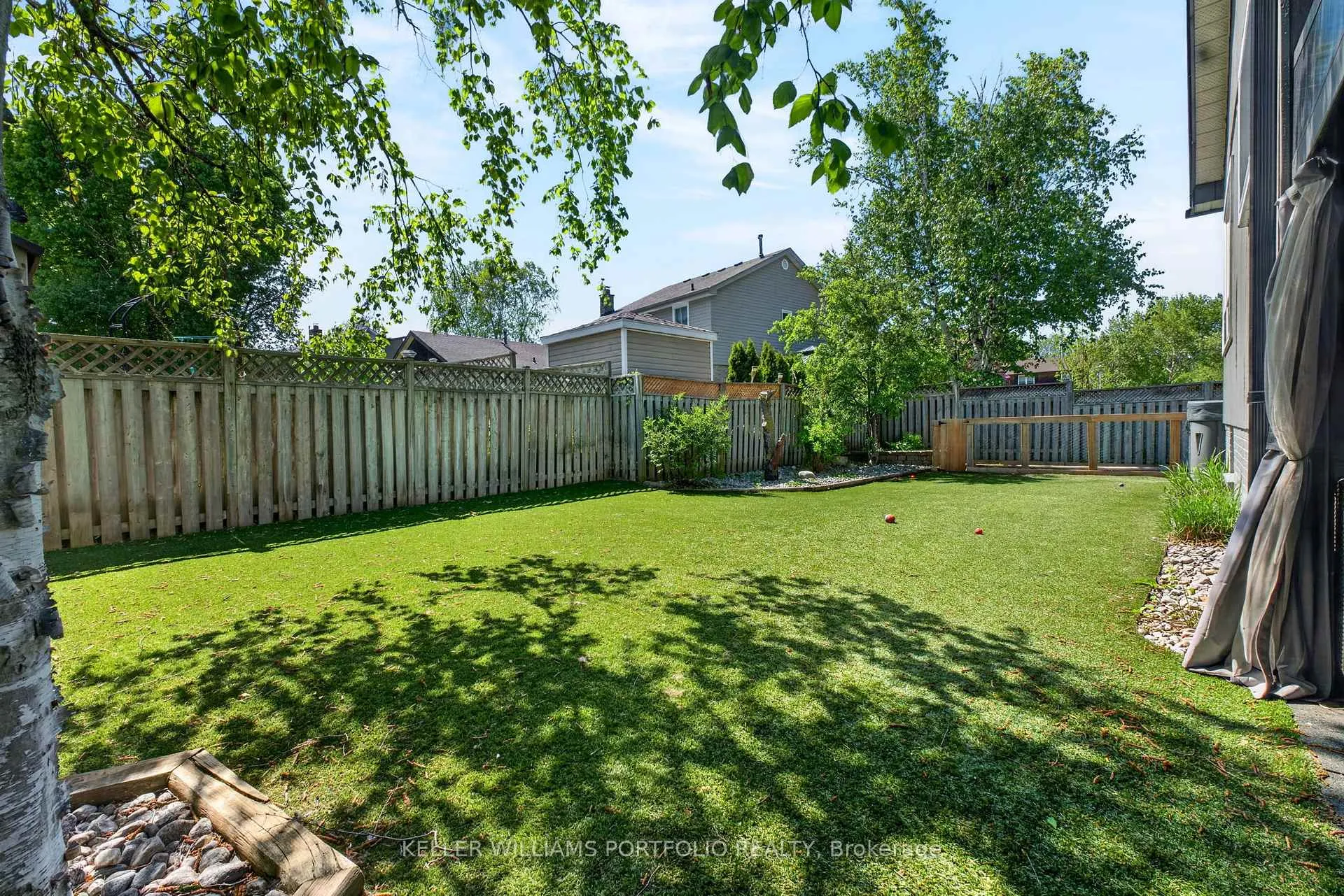 Photo 30 of 38 Laurelcrest Street, Brampton, Westgate — HOMEH