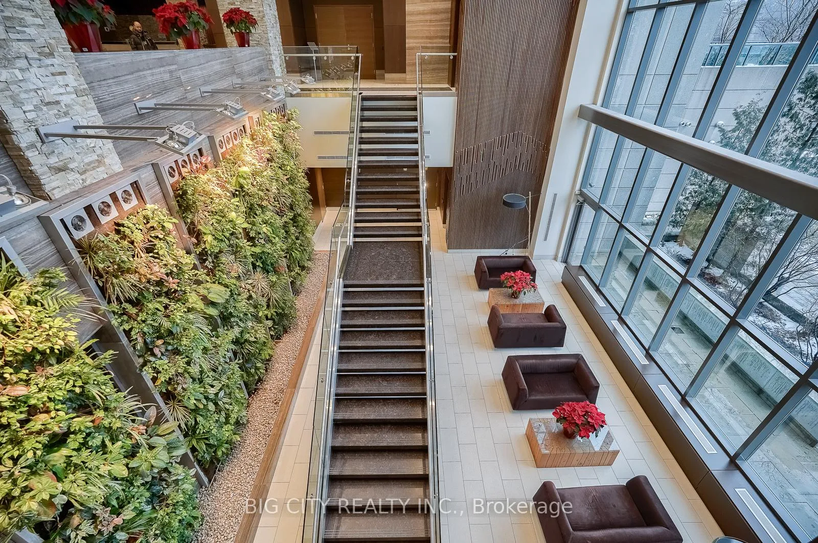 Photo 5 of Unit 403, 35 Brian Peck Crescent, Toronto, Leaside — HOMEH