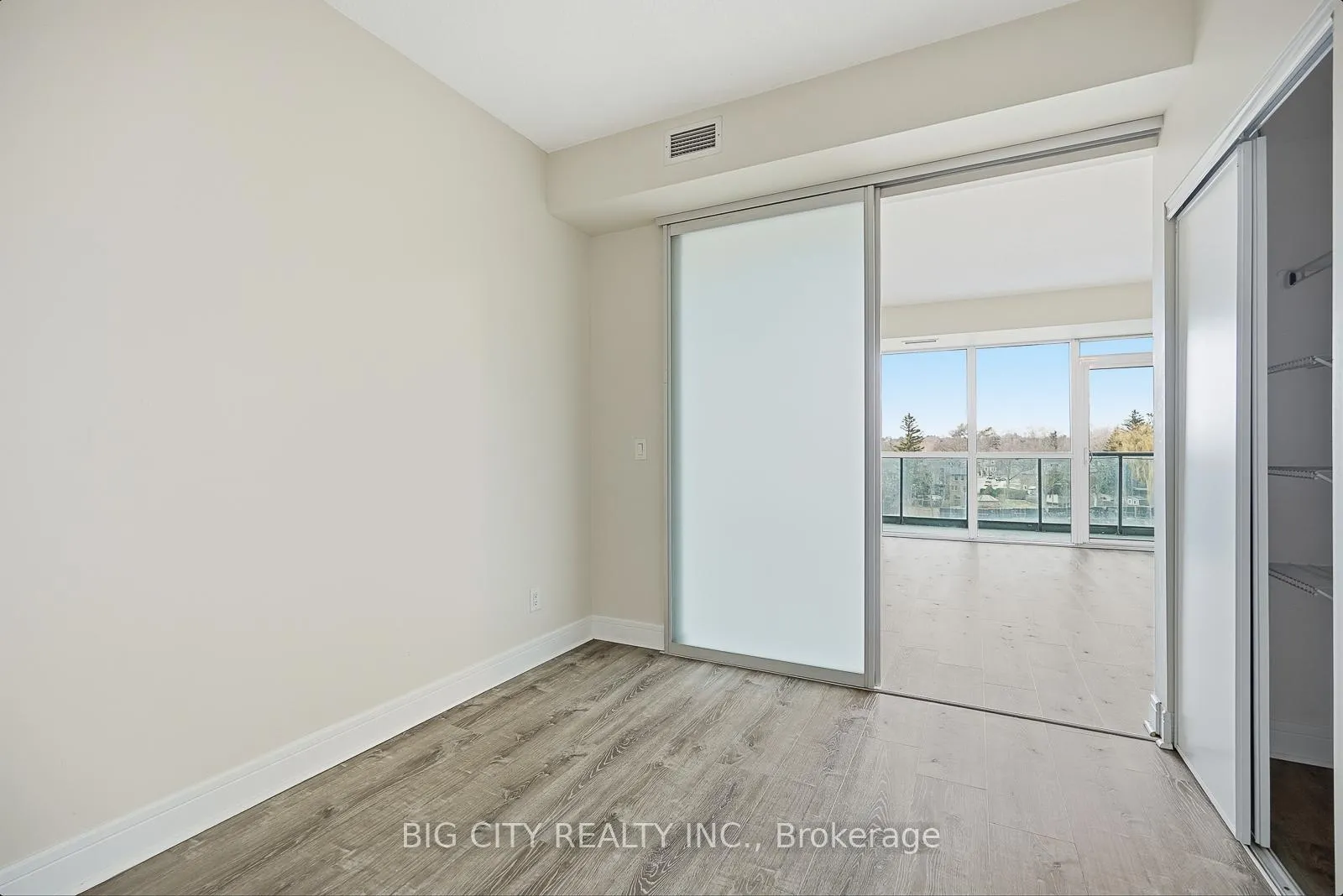 Photo 30 of Unit 403, 35 Brian Peck Crescent, Toronto, Leaside — HOMEH