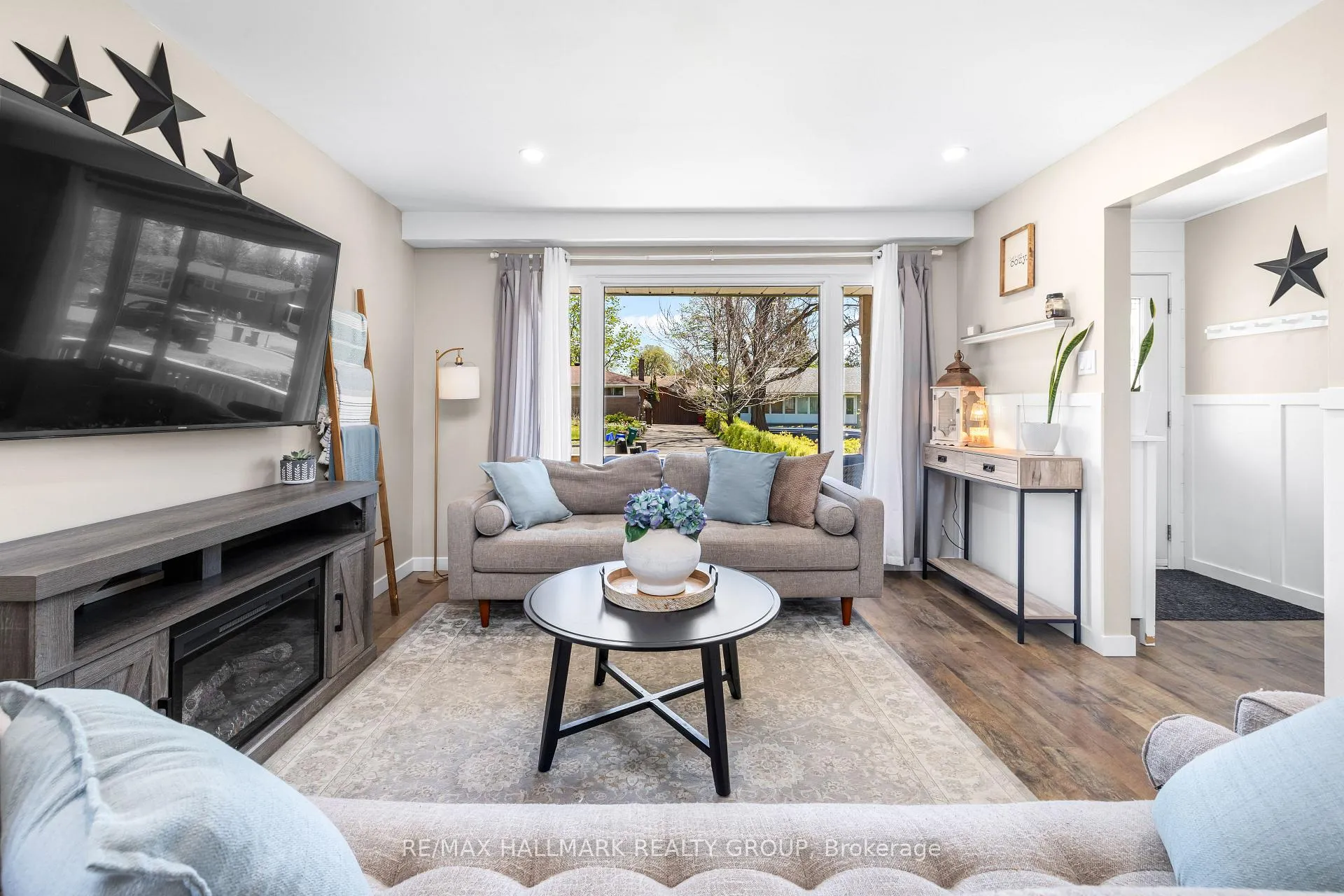 Photo 8 of 2041 Kingsley Road, Ottawa, Parkway Park — HOMEH