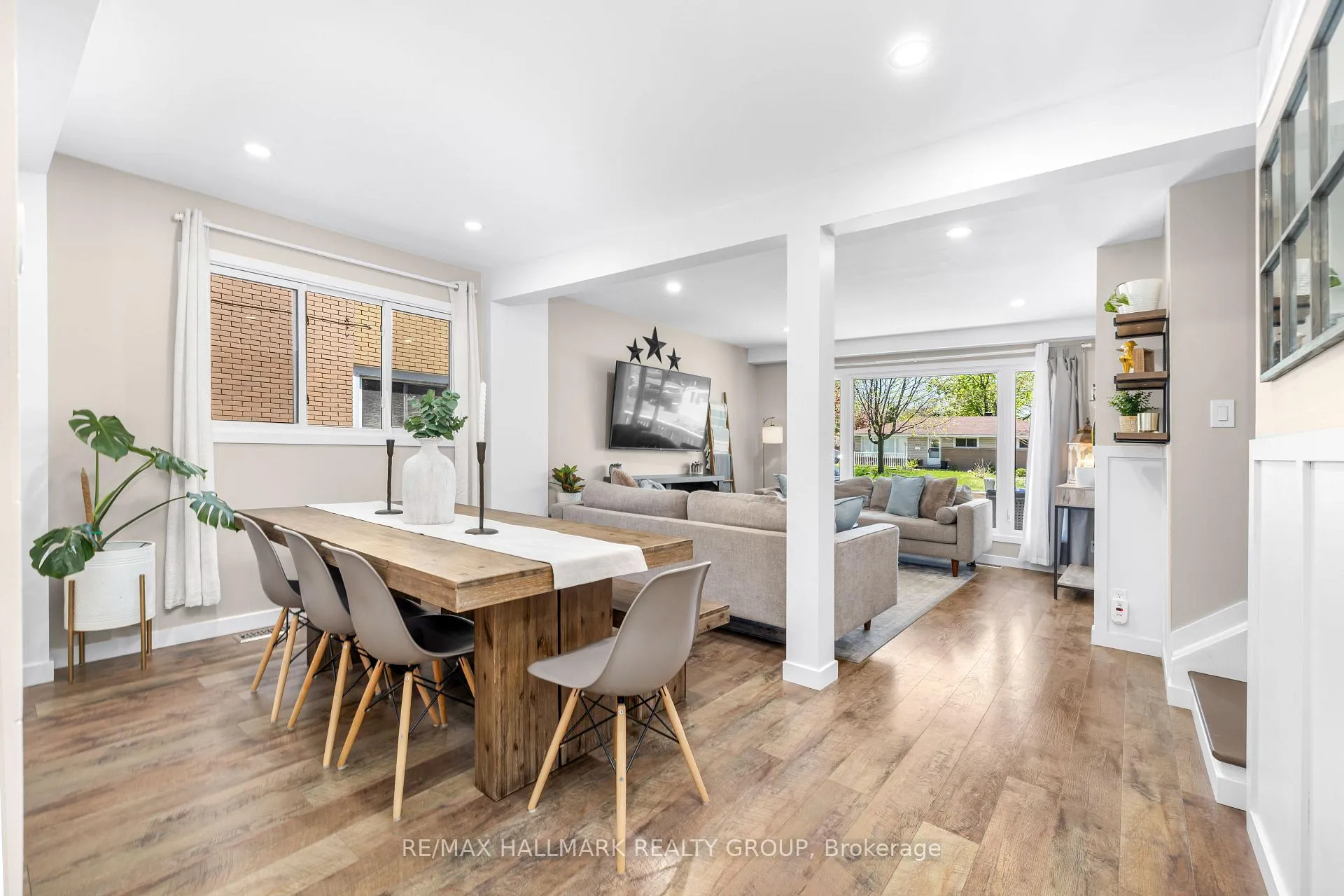 Photo 13 of 2041 Kingsley Road, Ottawa, Parkway Park — HOMEH