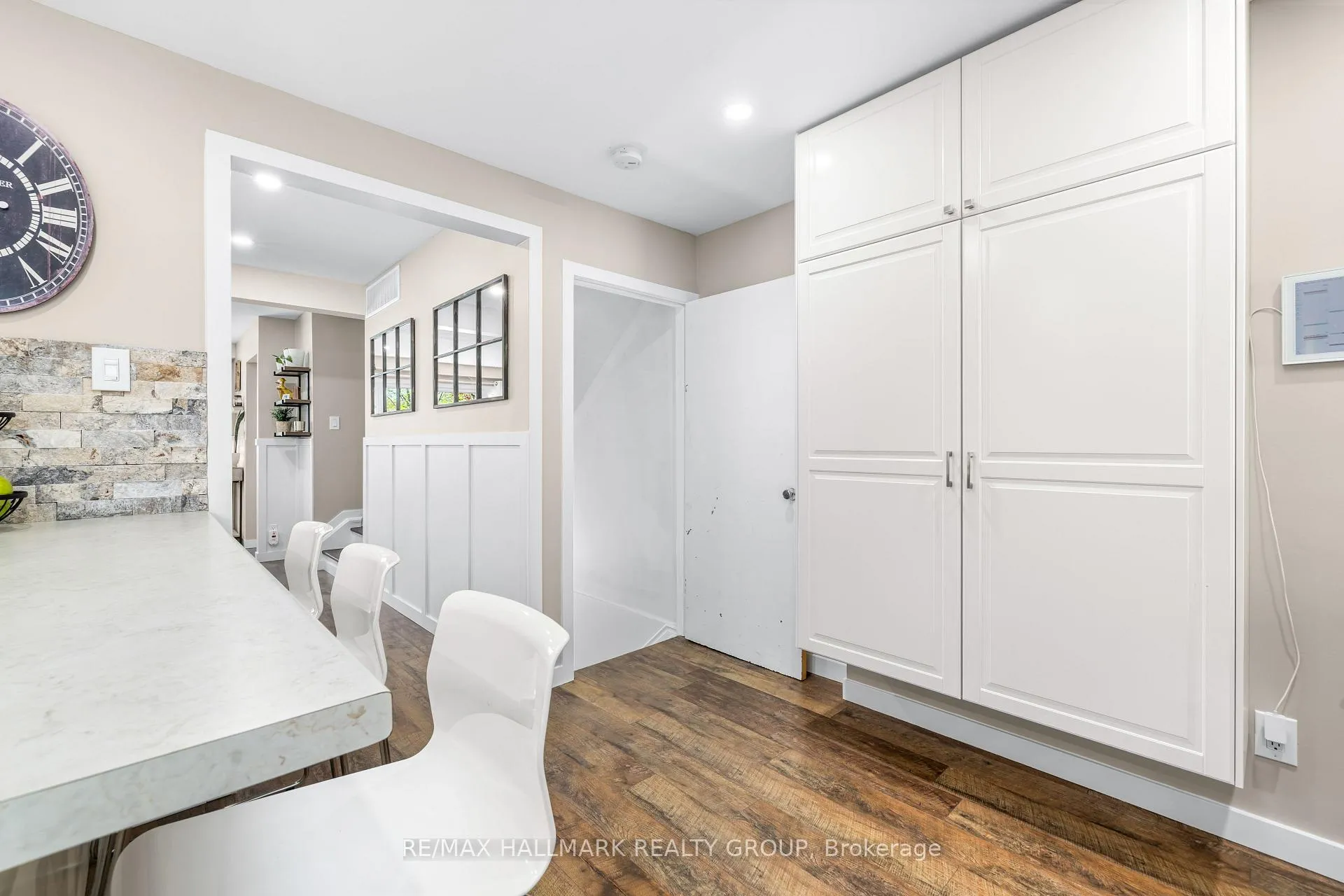 Photo 18 of 2041 Kingsley Road, Ottawa, Parkway Park — HOMEH
