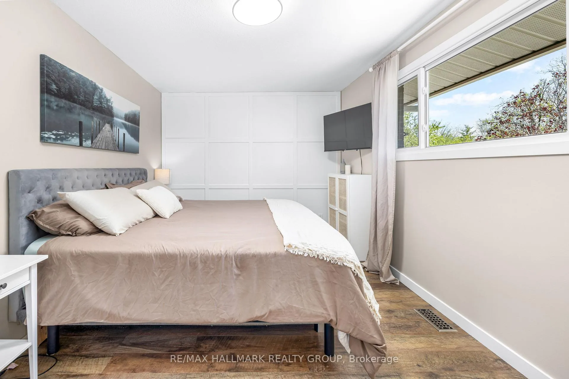 Photo 23 of 2041 Kingsley Road, Ottawa, Parkway Park — HOMEH