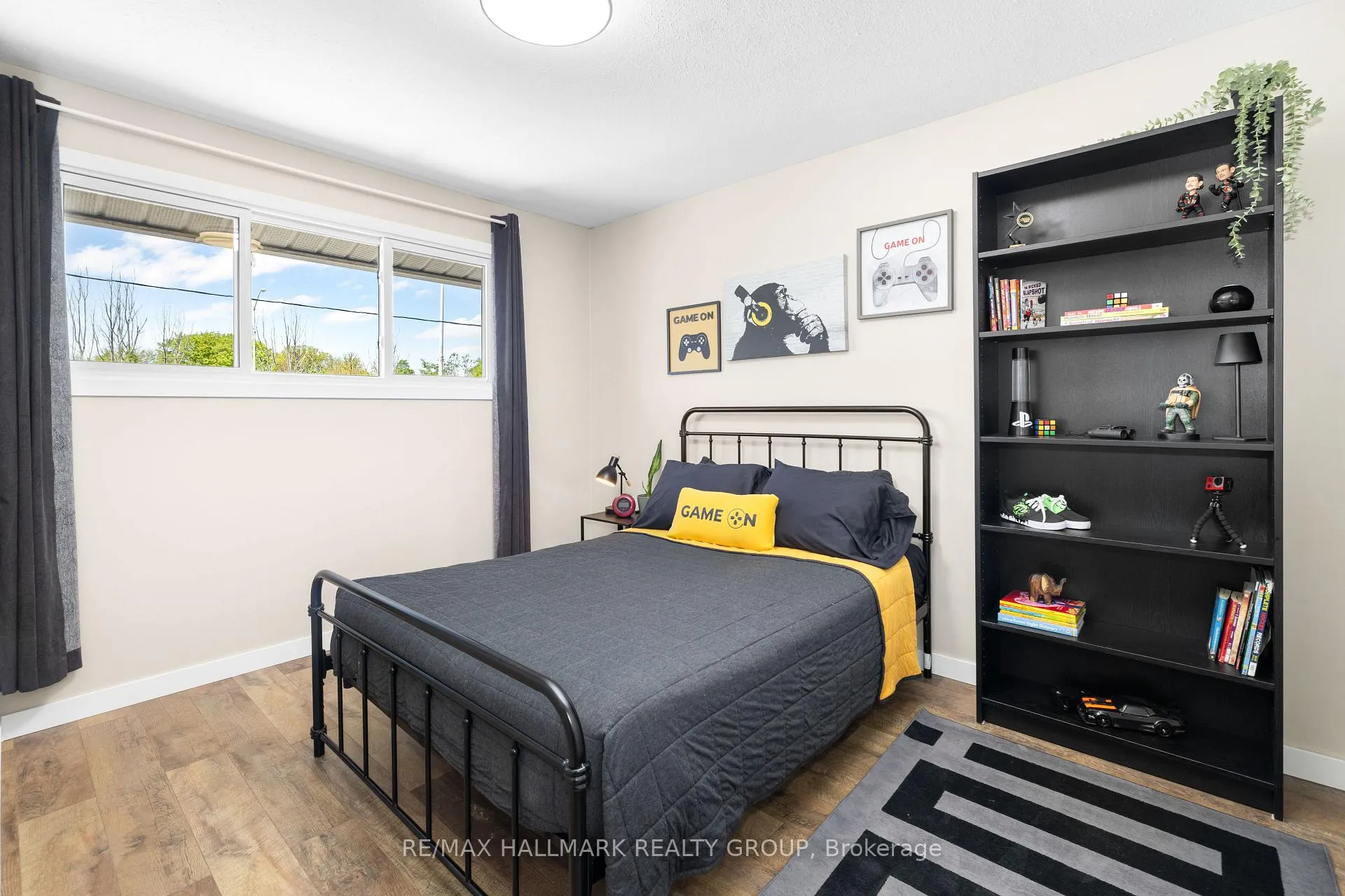 Photo 25 of 2041 Kingsley Road, Ottawa, Parkway Park — HOMEH