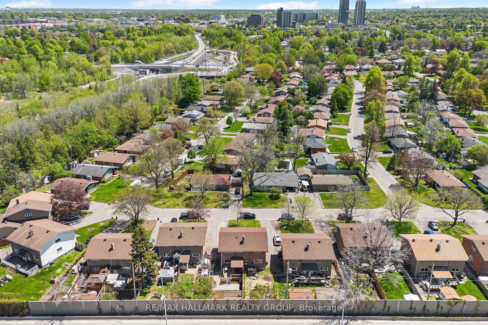 Photo 38 of 2041 Kingsley Road, Ottawa, Parkway Park — HOMEH