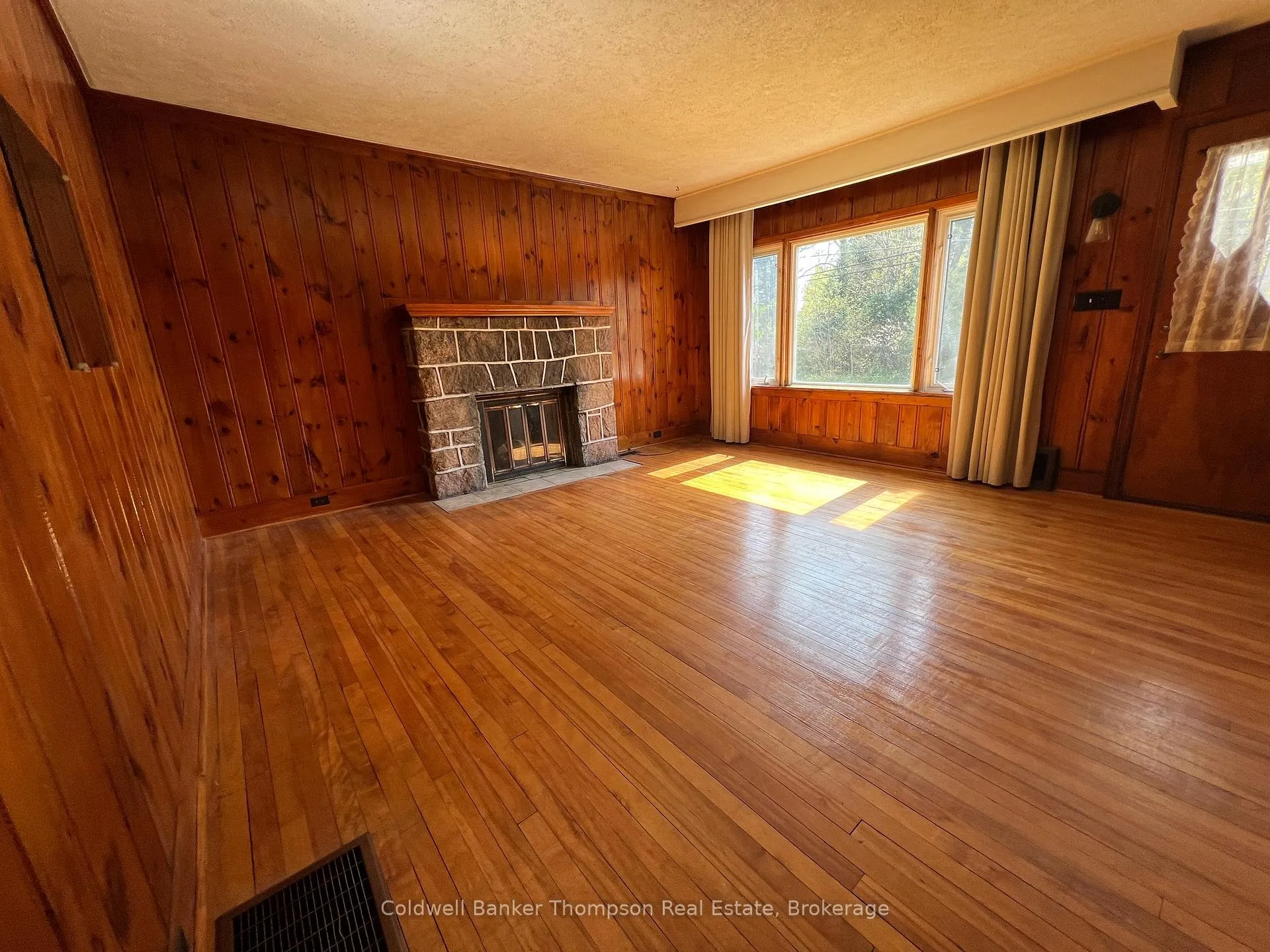 Photo 9 of 37 Eagle Lake Road, South River — HOMEH