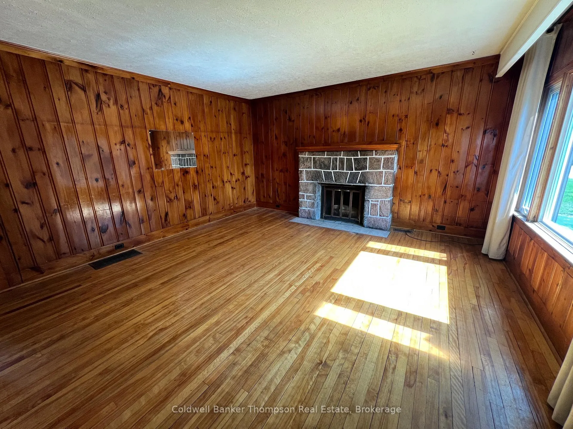 Photo 10 of 37 Eagle Lake Road, South River — HOMEH