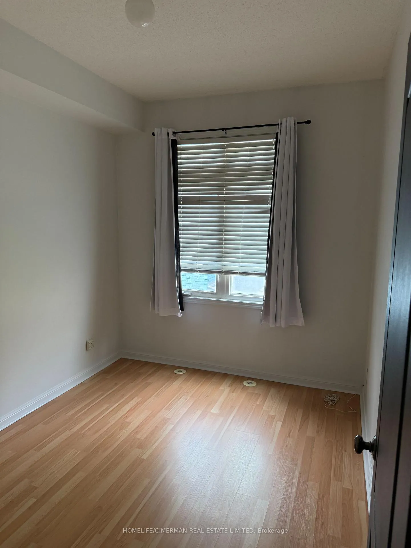 Photo 4 of Unit TH 2, 98 Carr Street, Toronto, Kensington-Chinatown — HOMEH