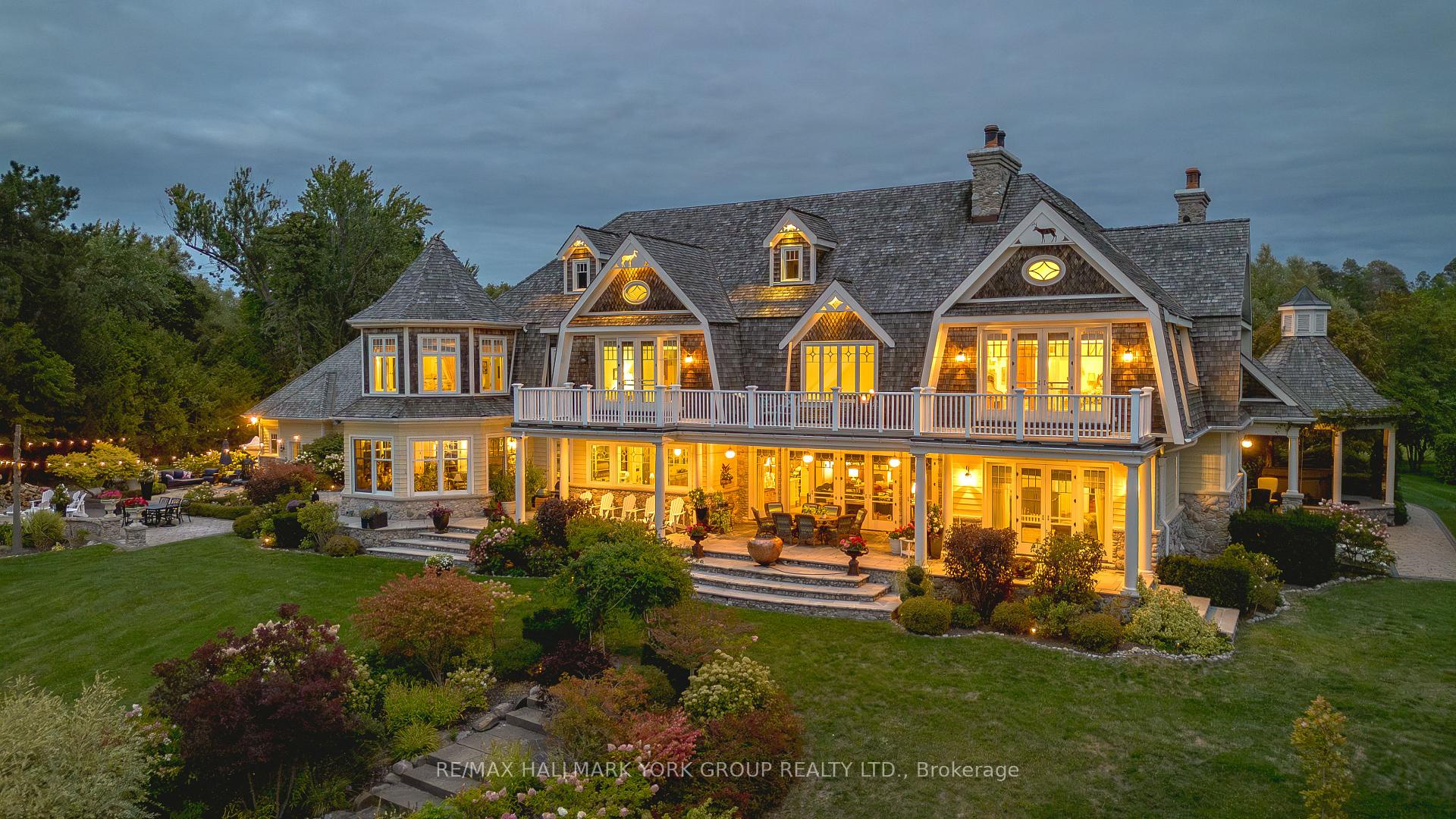 Photo 2 of 736 Lake Drive N, Georgina, Historic Lakeshore Communities — HOMEH