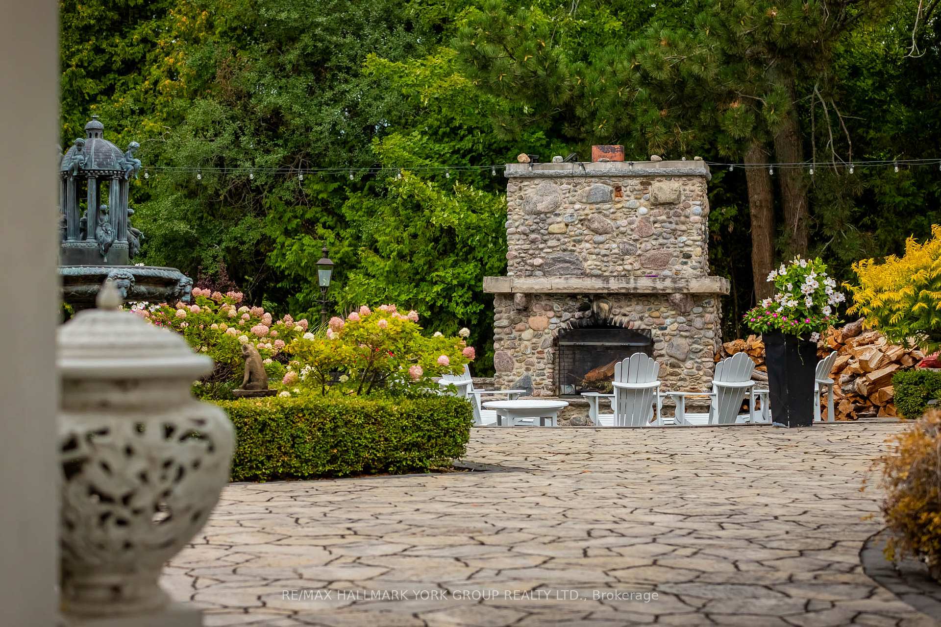 Photo 15 of 736 Lake Drive N, Georgina, Historic Lakeshore Communities — HOMEH