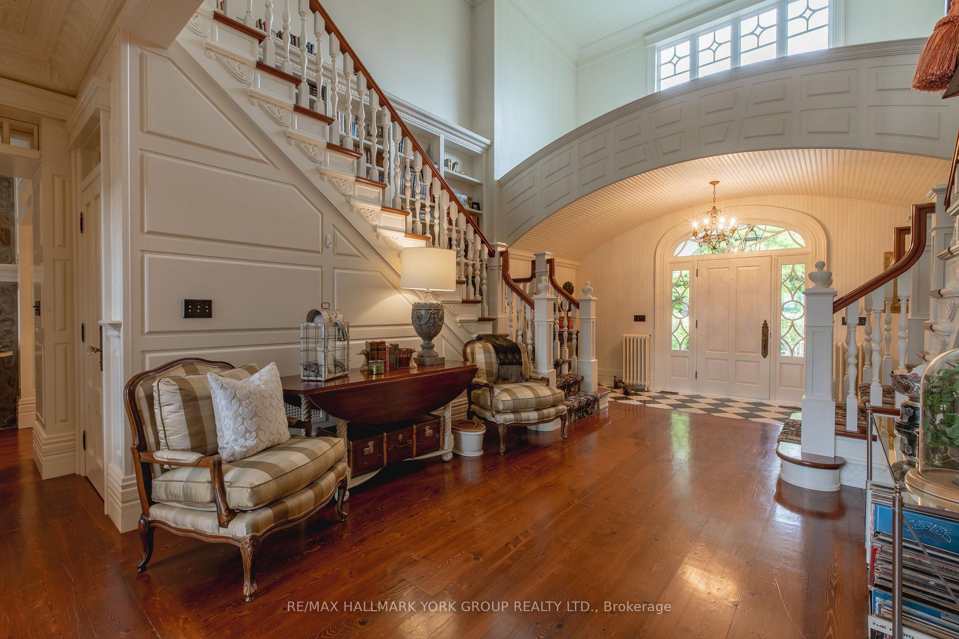 Photo 21 of 736 Lake Drive N, Georgina, Historic Lakeshore Communities — HOMEH