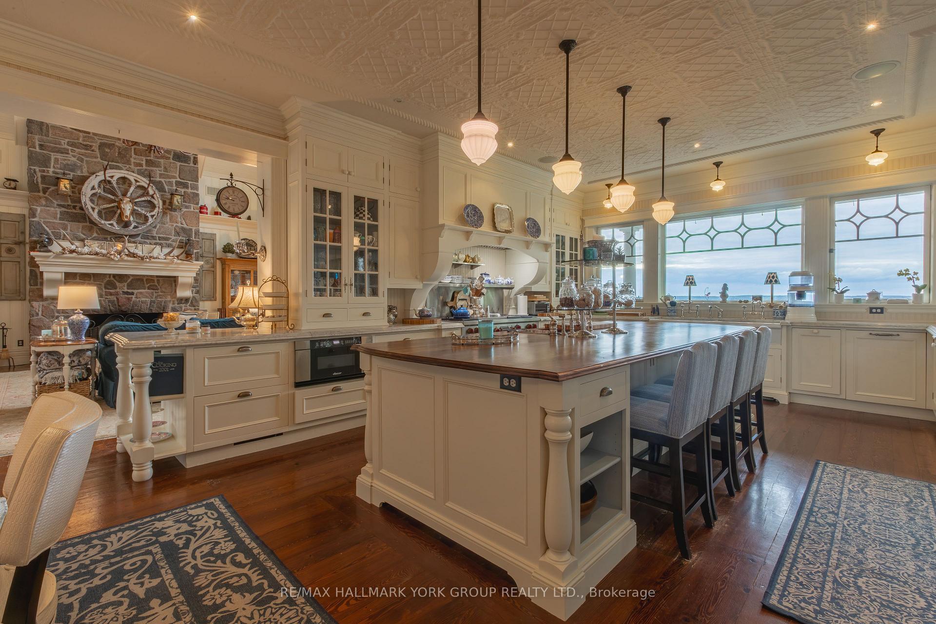 Photo 26 of 736 Lake Drive N, Georgina, Historic Lakeshore Communities — HOMEH