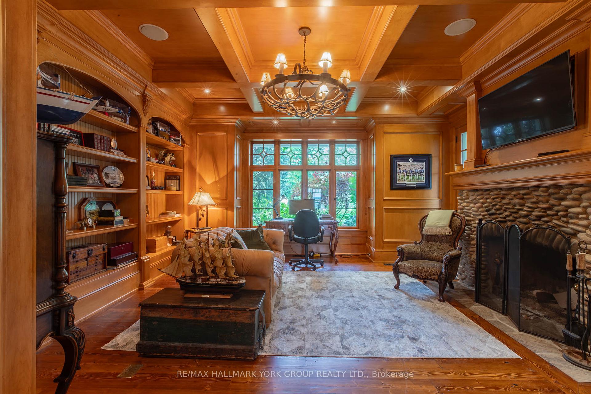 Photo 32 of 736 Lake Drive N, Georgina, Historic Lakeshore Communities — HOMEH