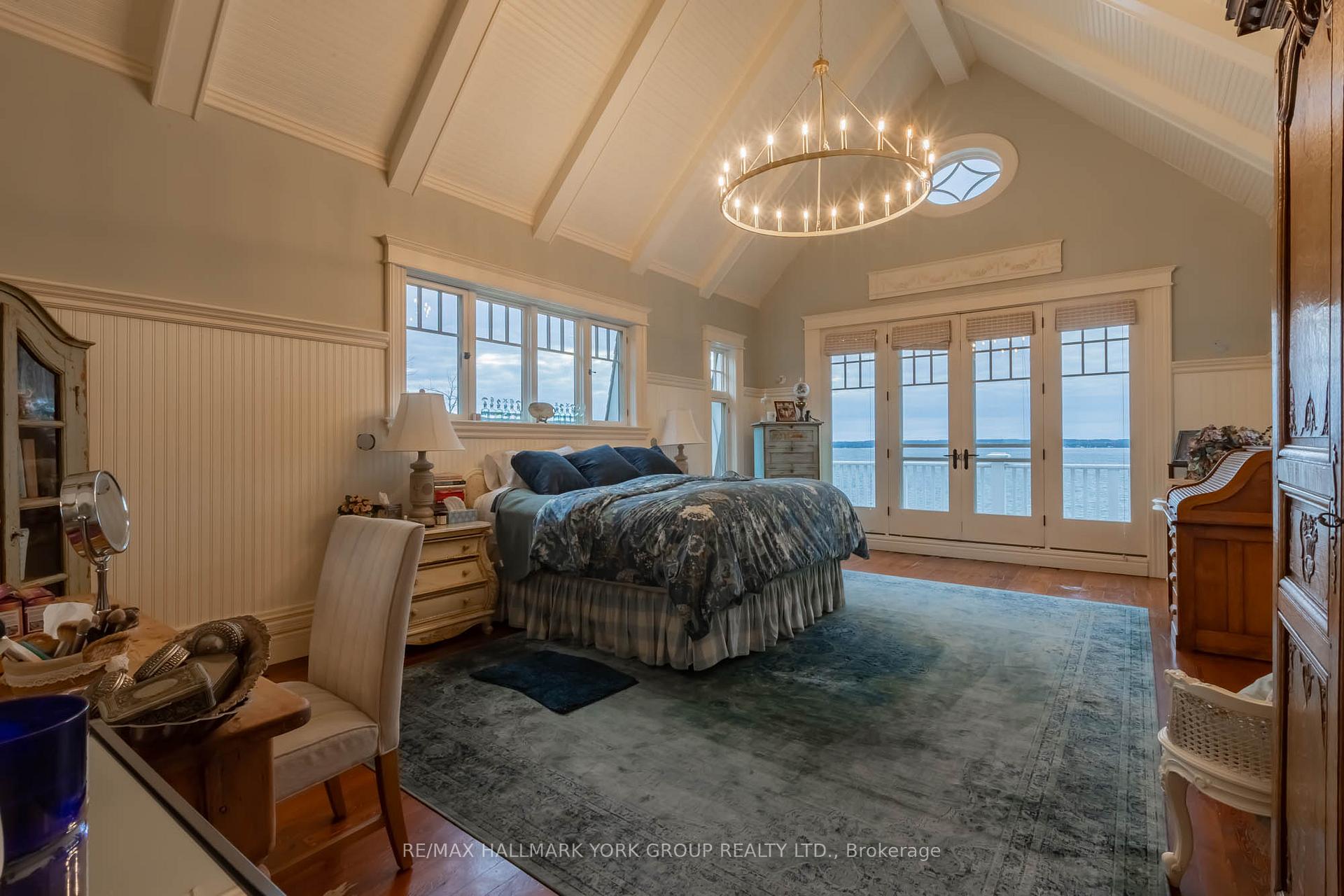 Photo 39 of 736 Lake Drive N, Georgina, Historic Lakeshore Communities — HOMEH