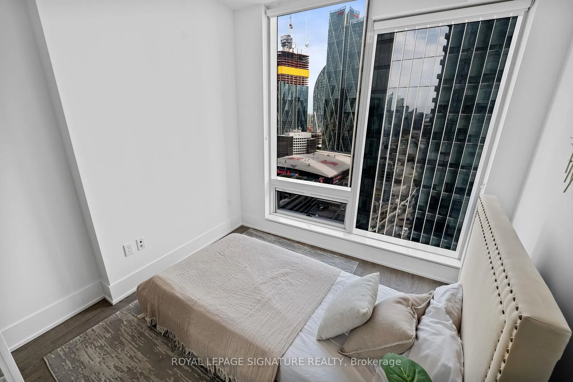Photo 14 of Unit 3003, 10 York Street, Toronto, Waterfront Communities — HOMEH