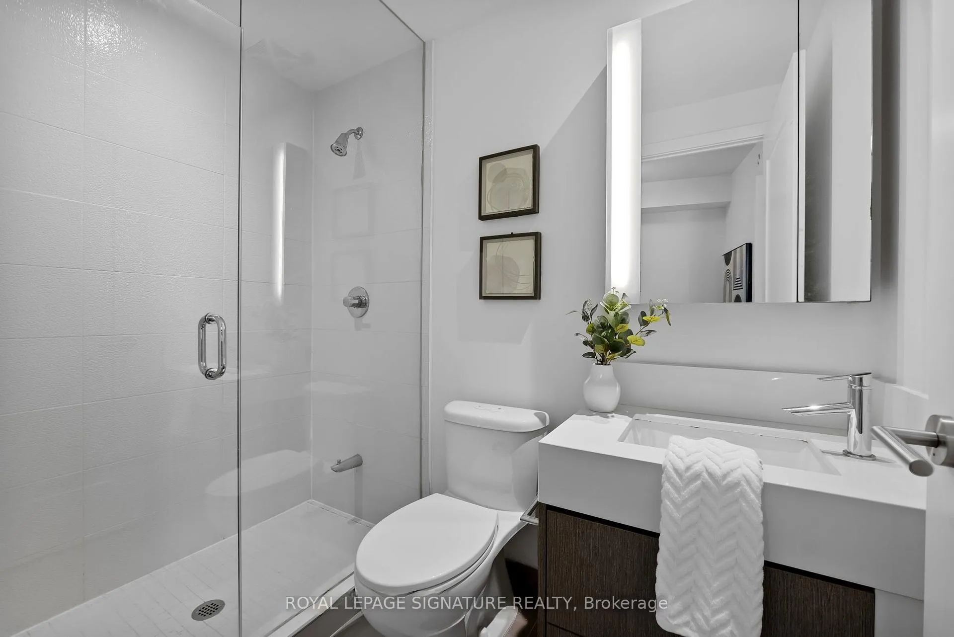 Photo 15 of Unit 3003, 10 York Street, Toronto, Waterfront Communities — HOMEH