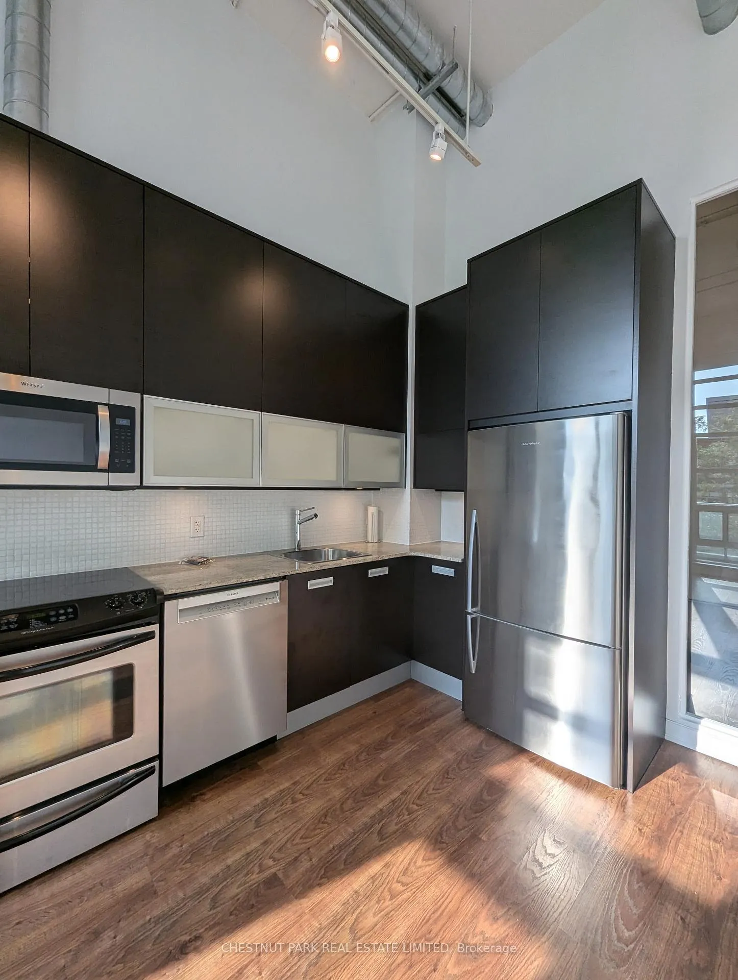 Photo 3 of Unit 215, 380 Macpherson Avenue, Toronto, Casa Loma — HOMEH
