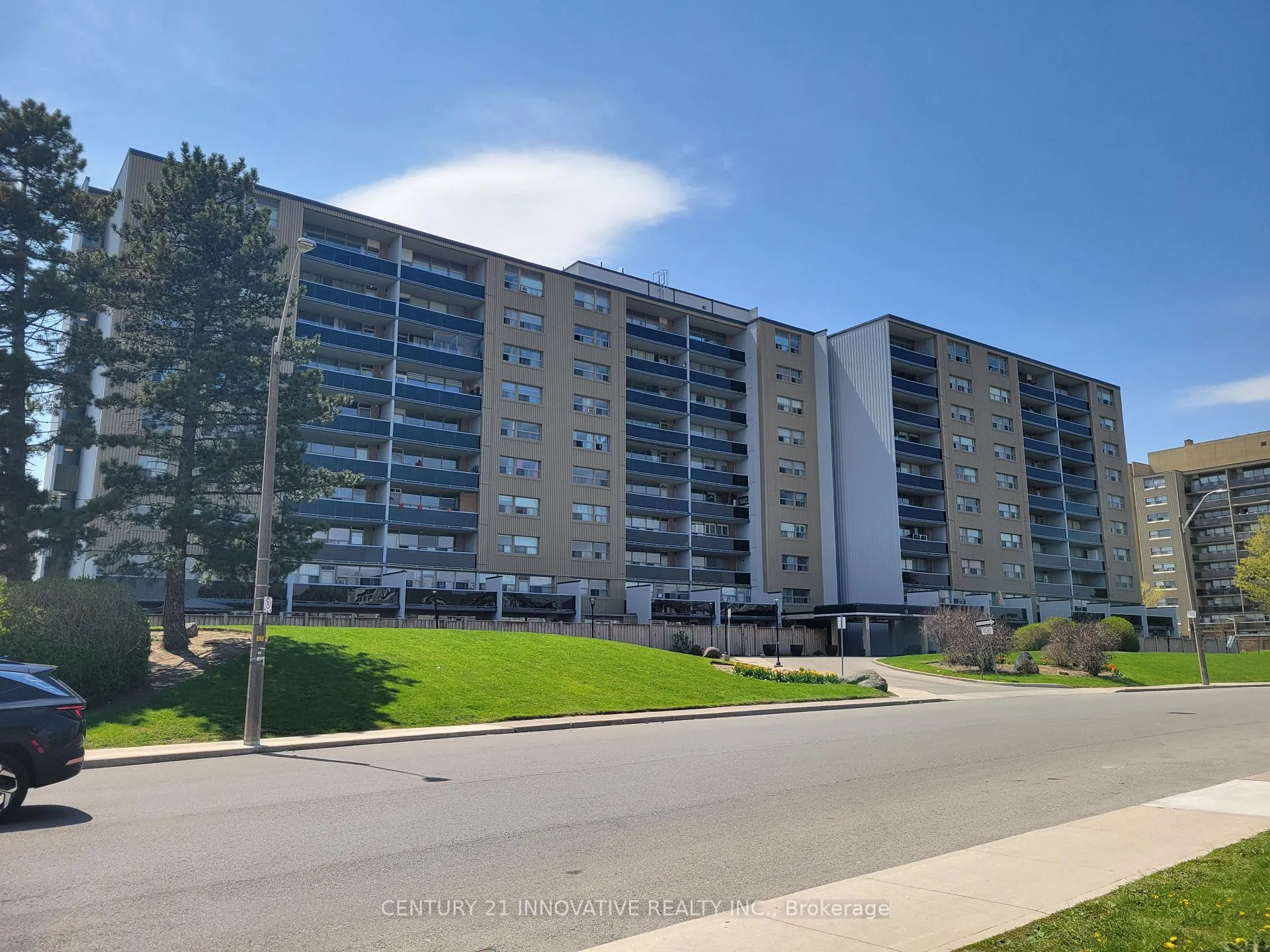 Photo 1 of Unit 910, 15 Albright Road S, Hamilton, Vincent — HOMEH