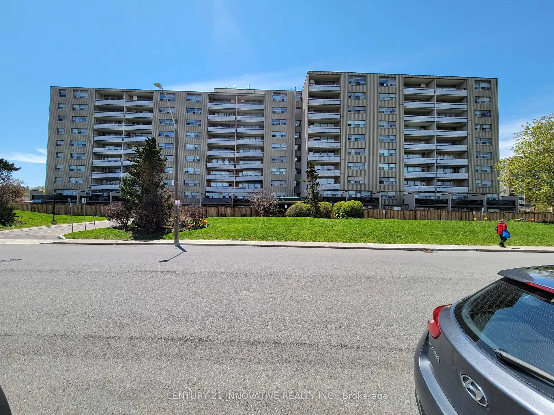 Photo 7 of Unit 910, 15 Albright Road S, Hamilton, Vincent — HOMEH