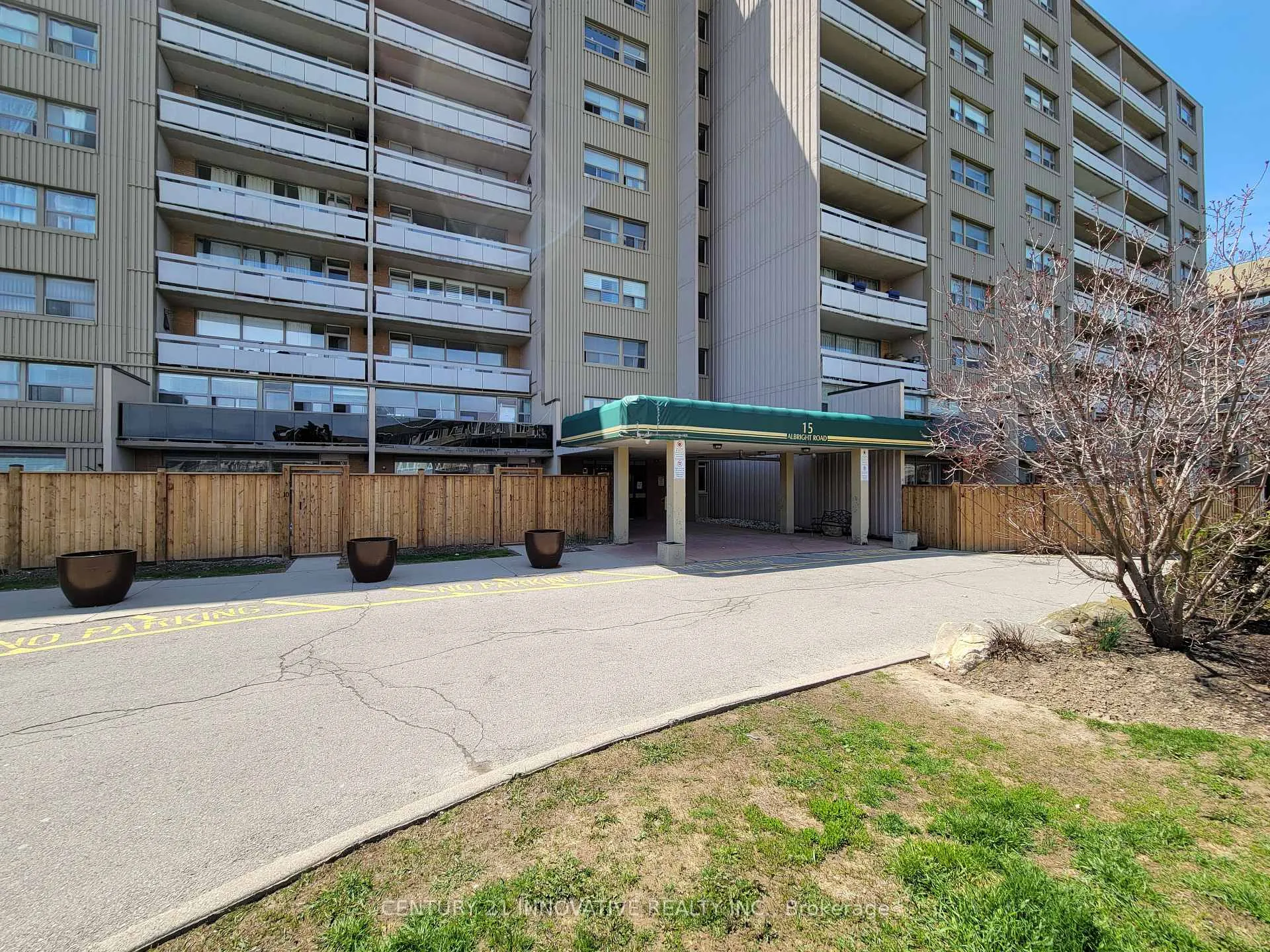 Photo 12 of Unit 910, 15 Albright Road S, Hamilton, Vincent — HOMEH