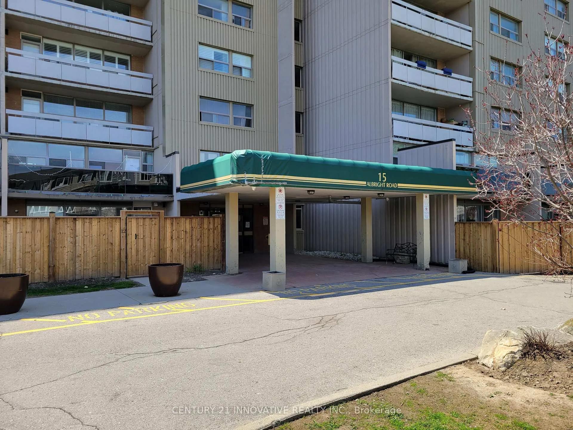 Photo 13 of Unit 910, 15 Albright Road S, Hamilton, Vincent — HOMEH