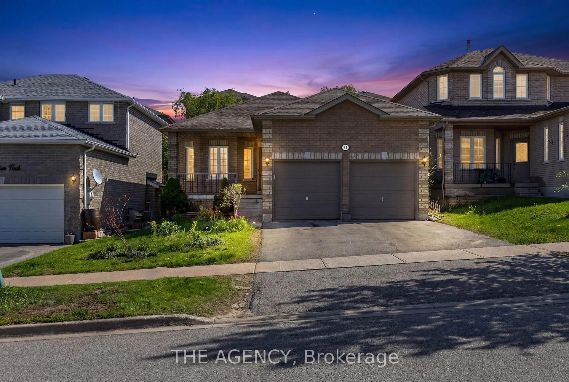 Photo 1 of 21 Silver Trail, Barrie, Ardagh — HOMEH