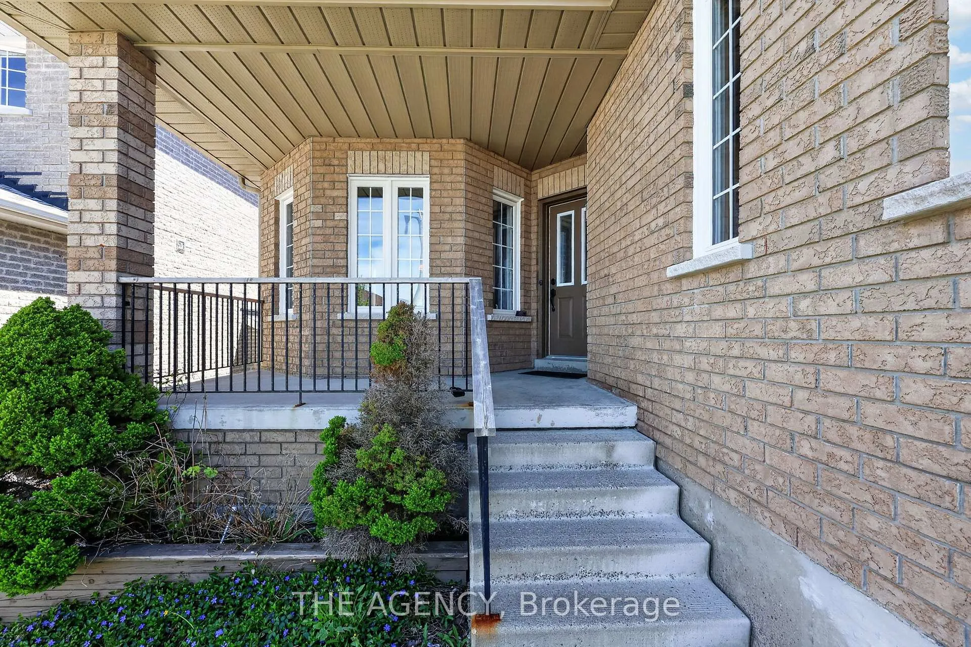 Photo 6 of 21 Silver Trail, Barrie, Ardagh — HOMEH