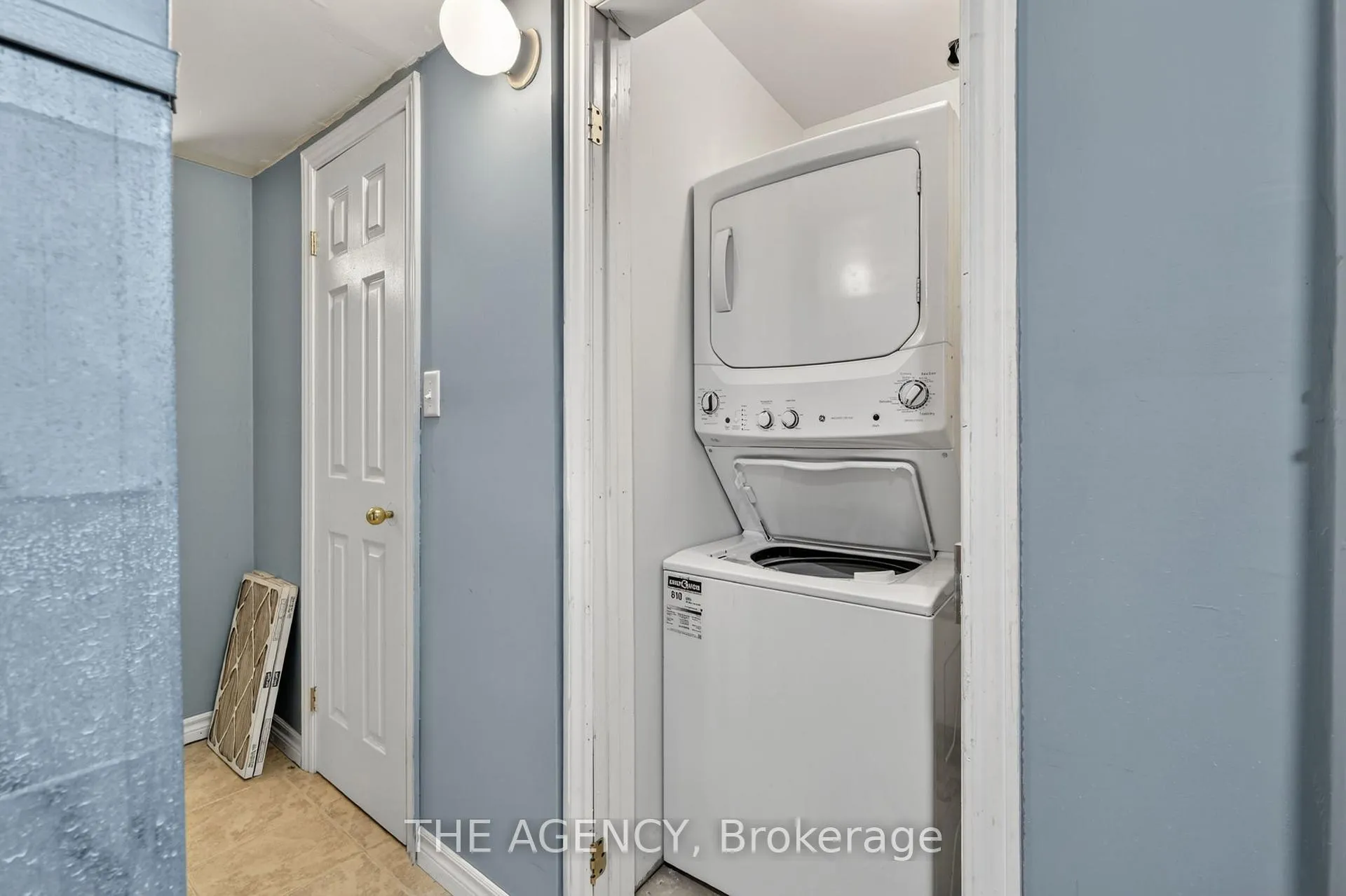 Photo 43 of 21 Silver Trail, Barrie, Ardagh — HOMEH