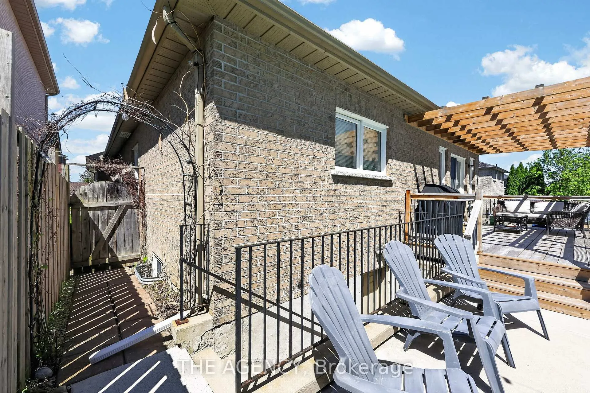 Photo 48 of 21 Silver Trail, Barrie, Ardagh — HOMEH