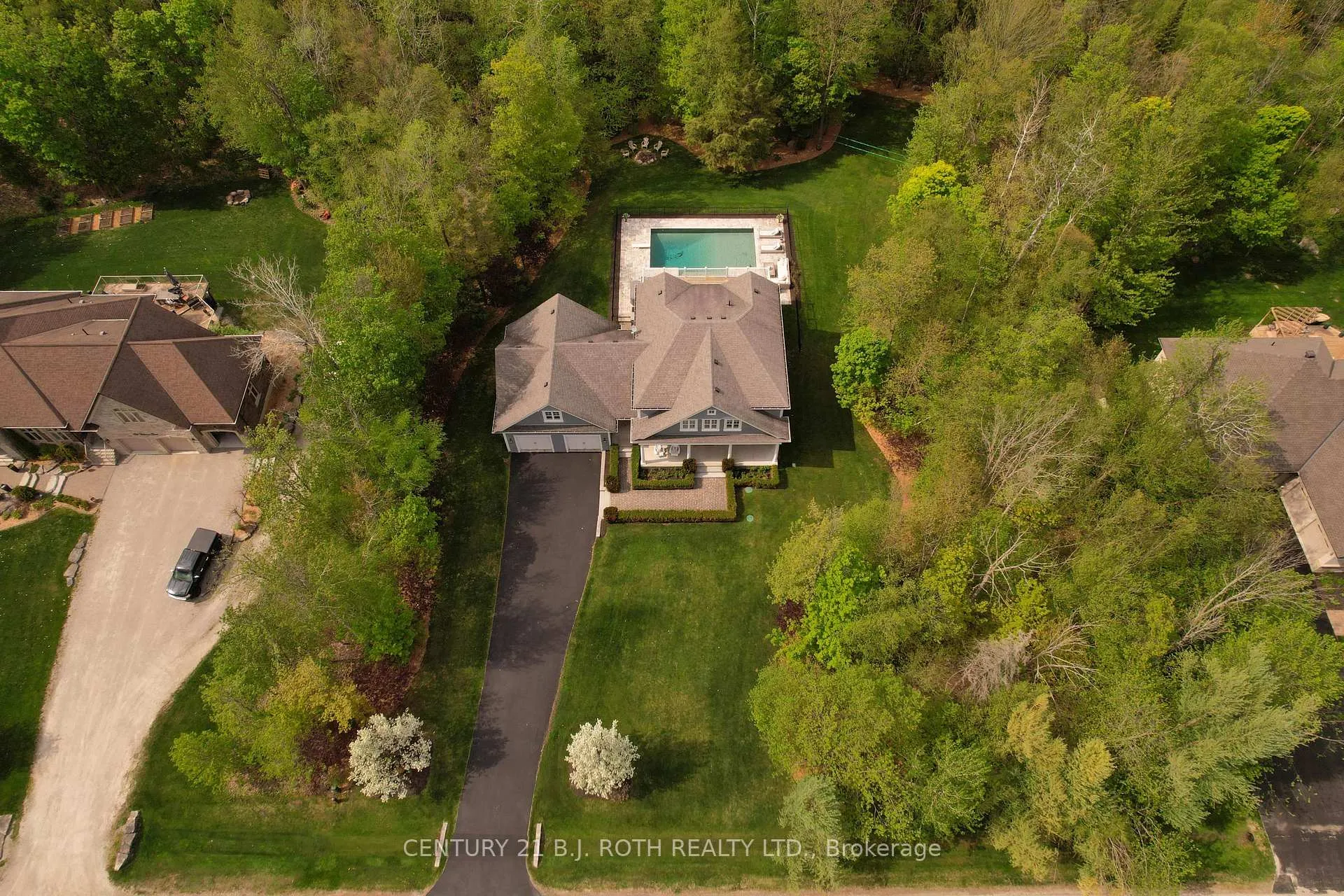 Photo 34 of 1715 Wilkinson Street, Innisfil, Rural Innisfil — HOMEH
